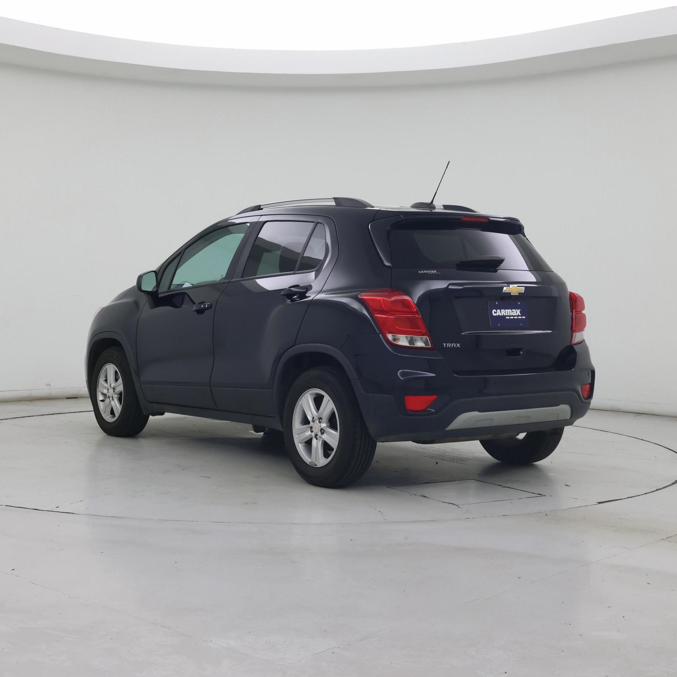 Thumbnail: 2021 Chevrolet Trax - 2