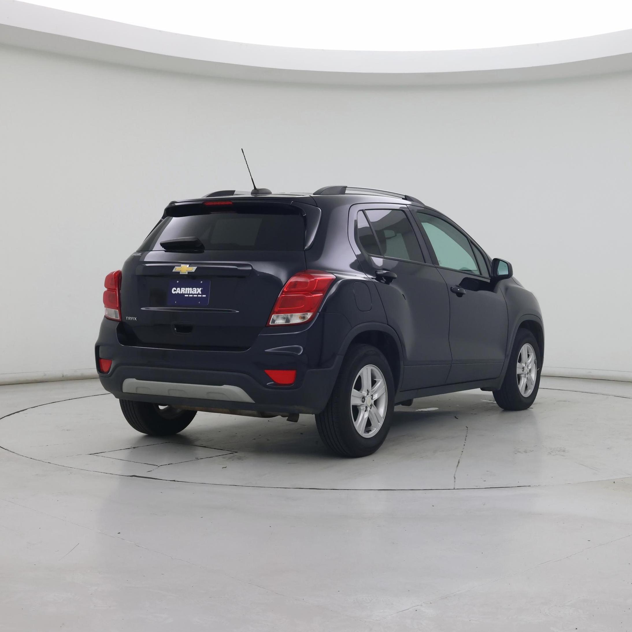 Thumbnail: 2021 Chevrolet Trax - 8