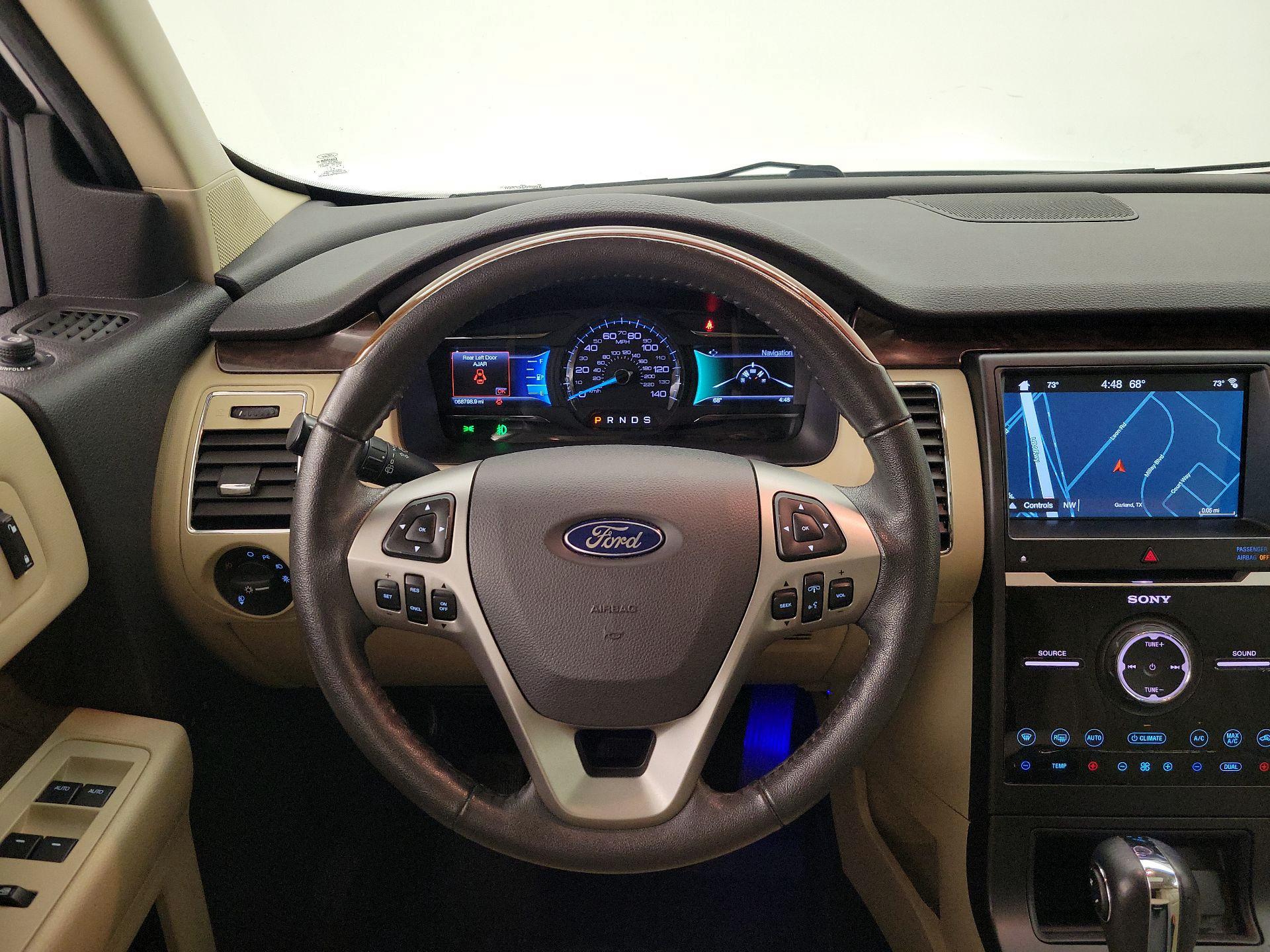 Thumbnail: 2019 Ford Flex - 10