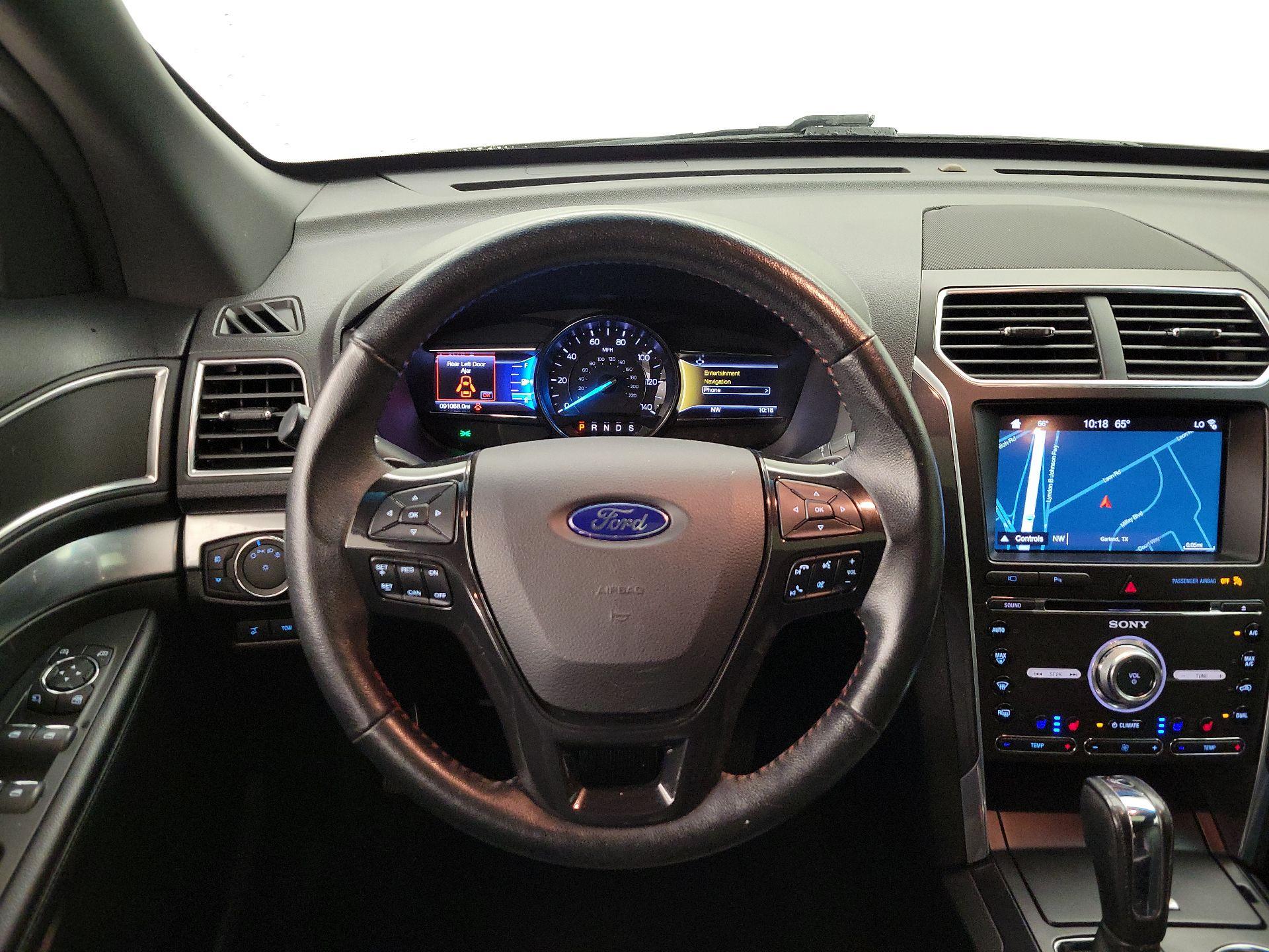 Thumbnail: 2017 Ford Explorer - 10