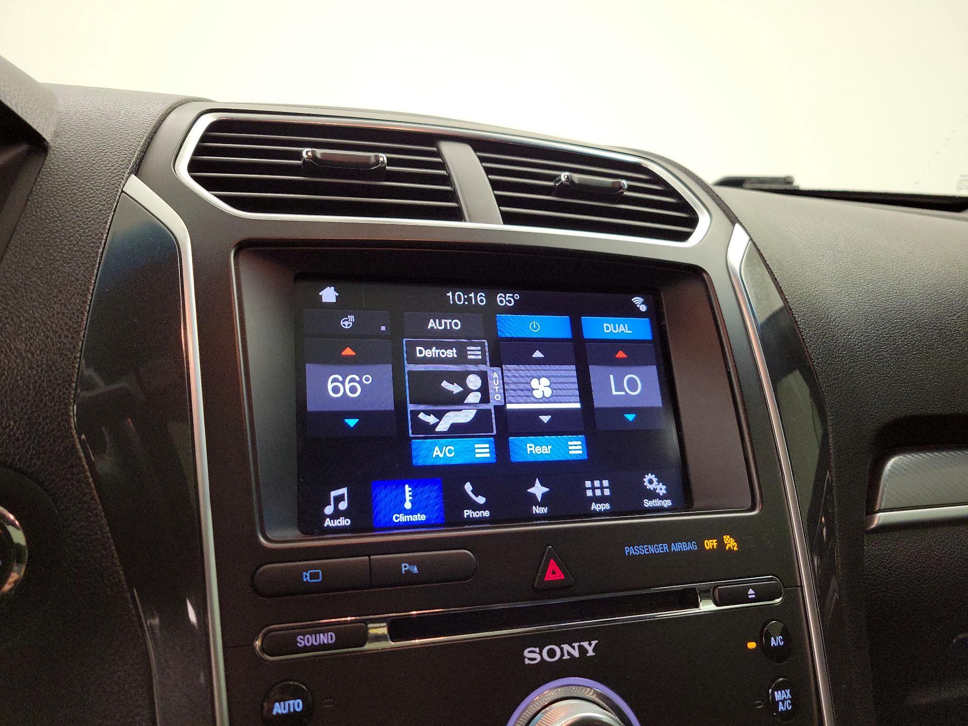Thumbnail: 2017 Ford Explorer - 17