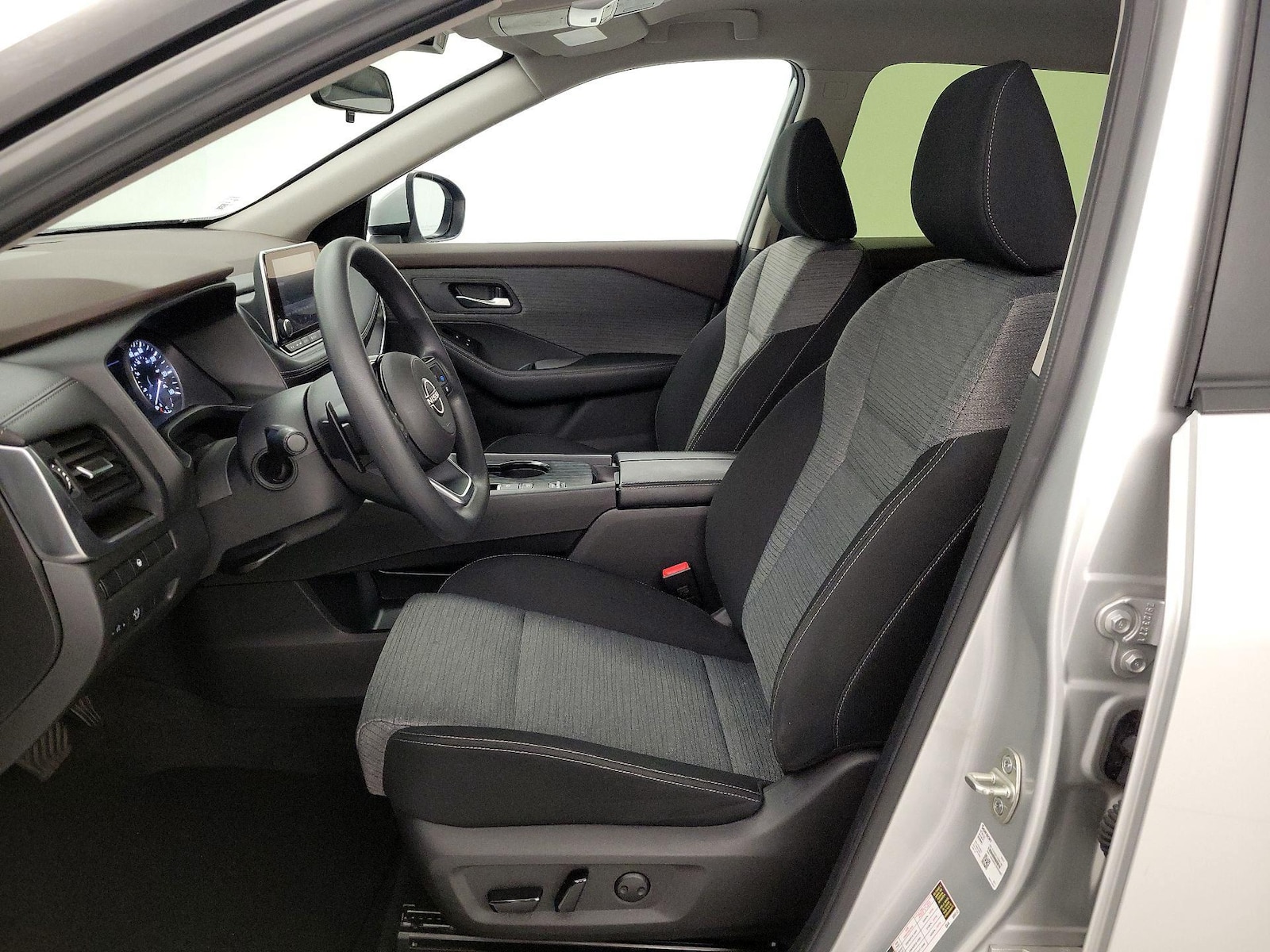 Power Seat(s) & Side Airbags