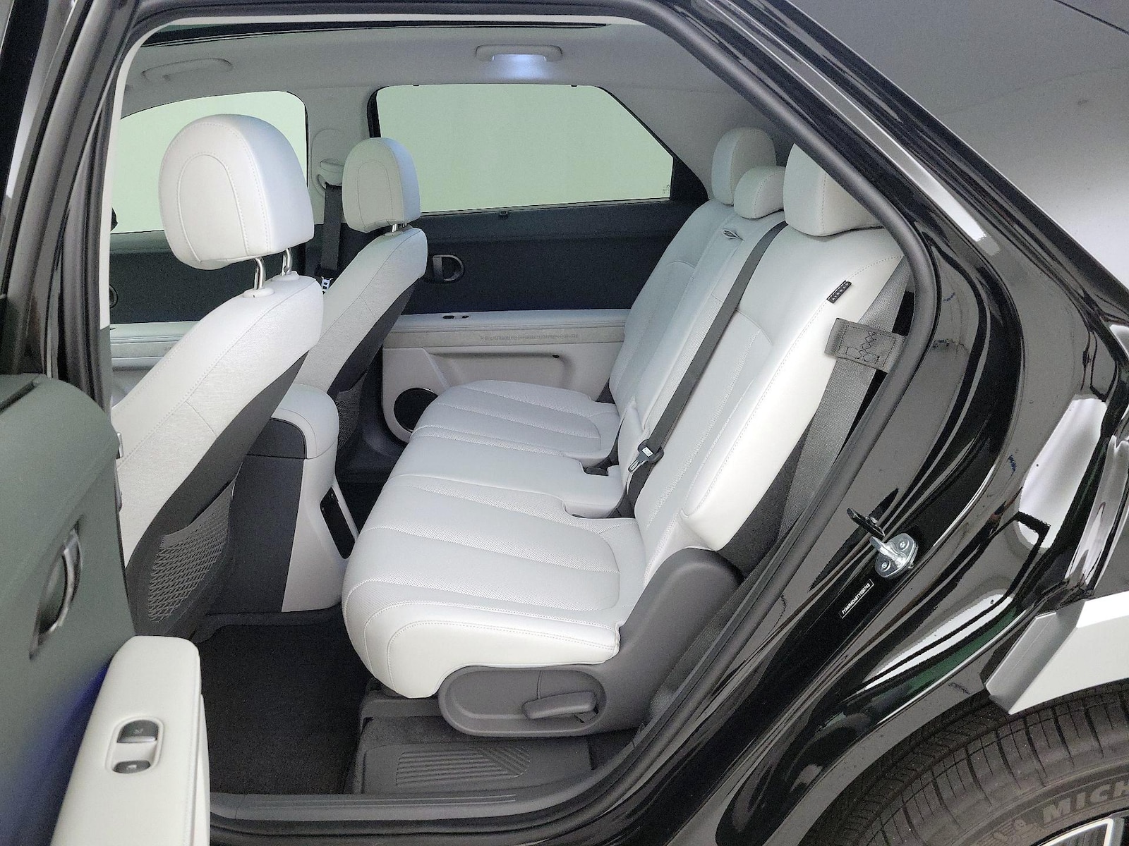 2026 Hyundai IONIQ 5 Limited - Photo 21