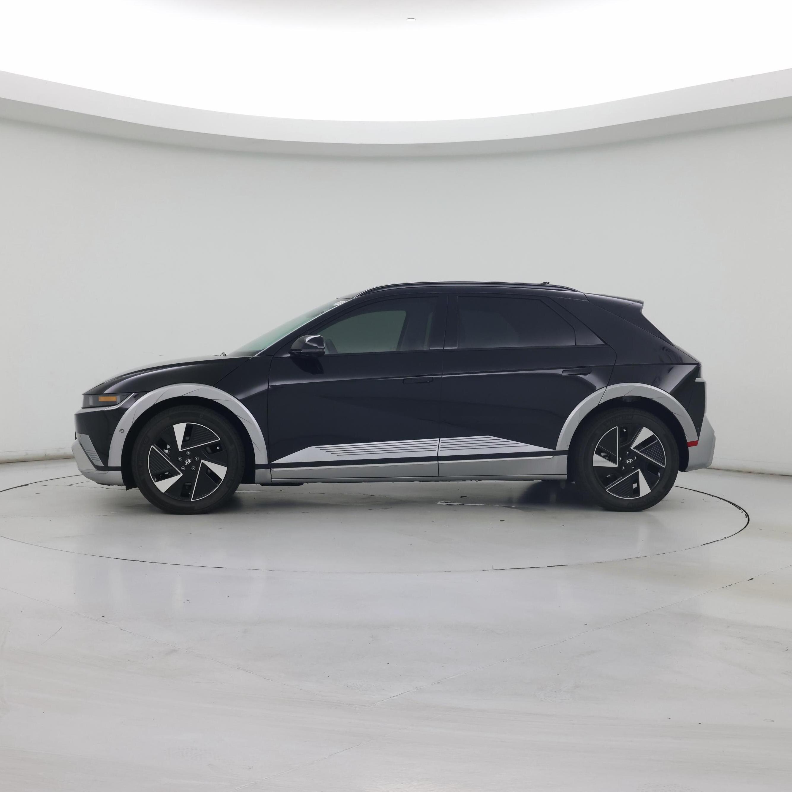 Thumbnail: 2026 Hyundai Ioniq 5 - 3