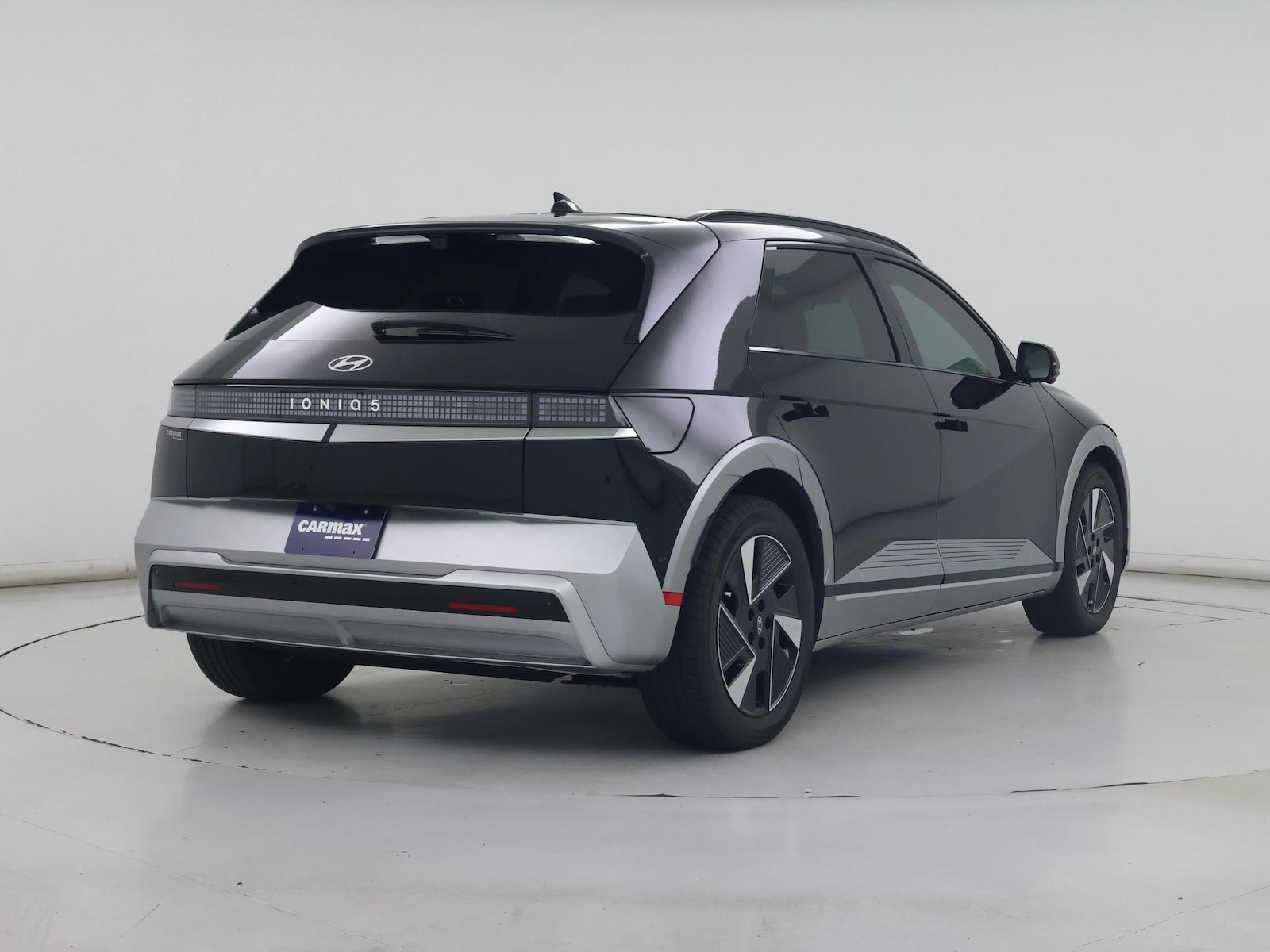 2026 Hyundai IONIQ 5 Limited - Photo 9