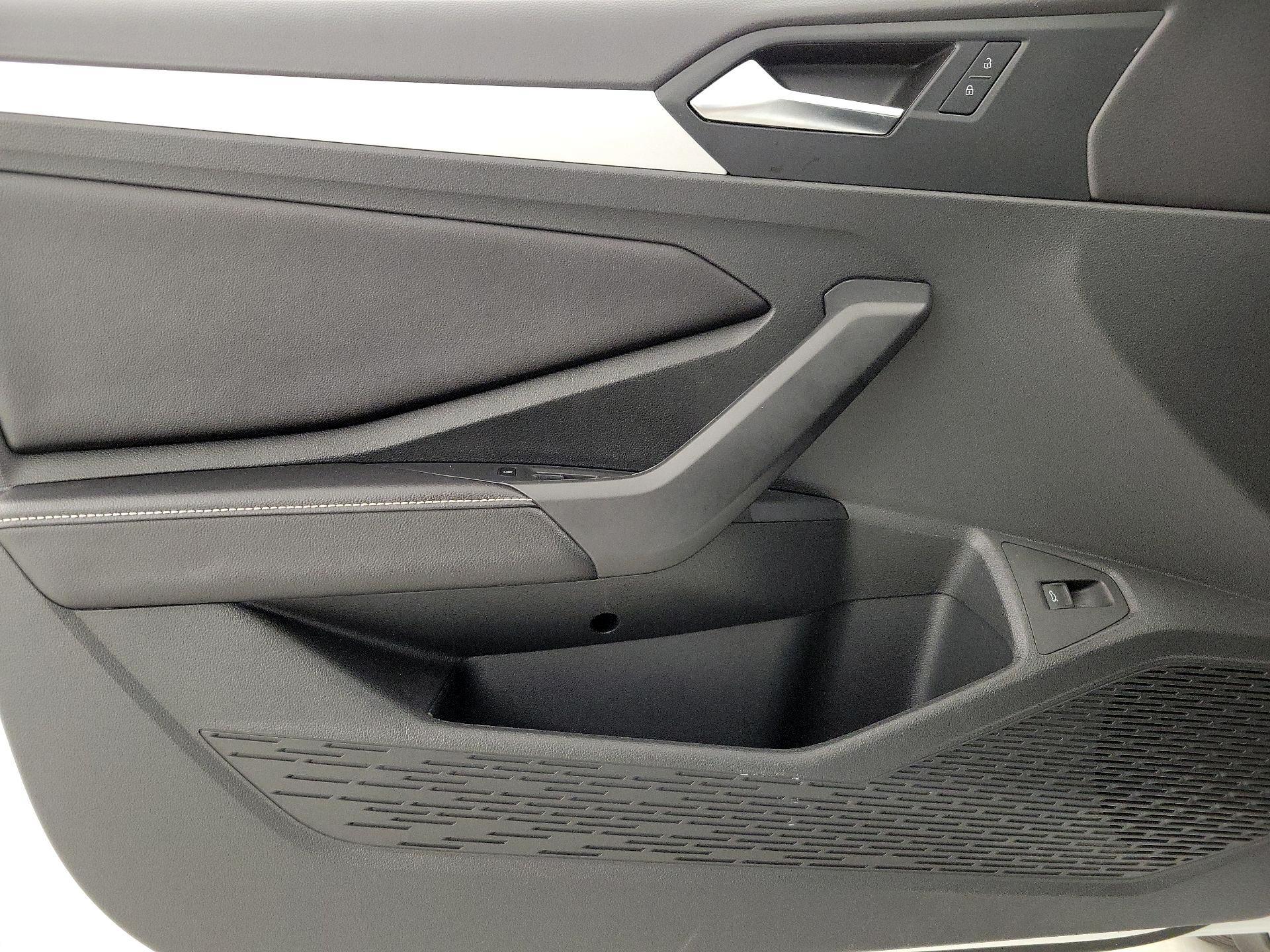 Thumbnail: 2025 Volkswagen Jetta - 12