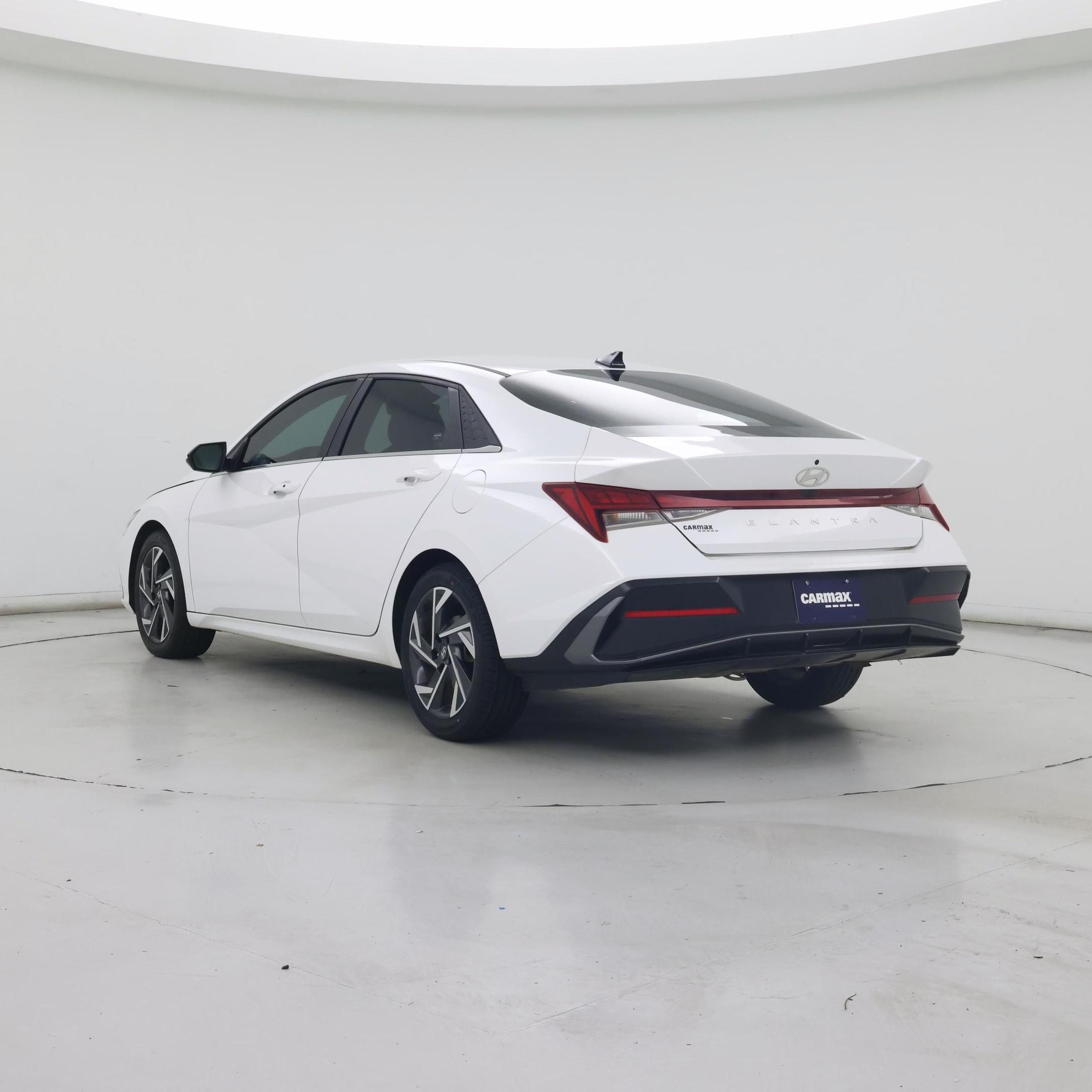 Thumbnail: 2024 Hyundai Elantra - 2