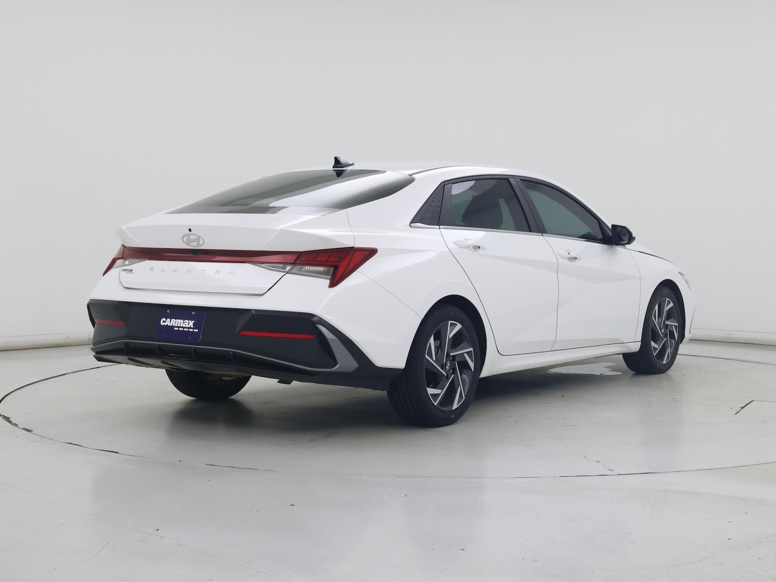 2024 Hyundai Elantra SEL - Photo 9