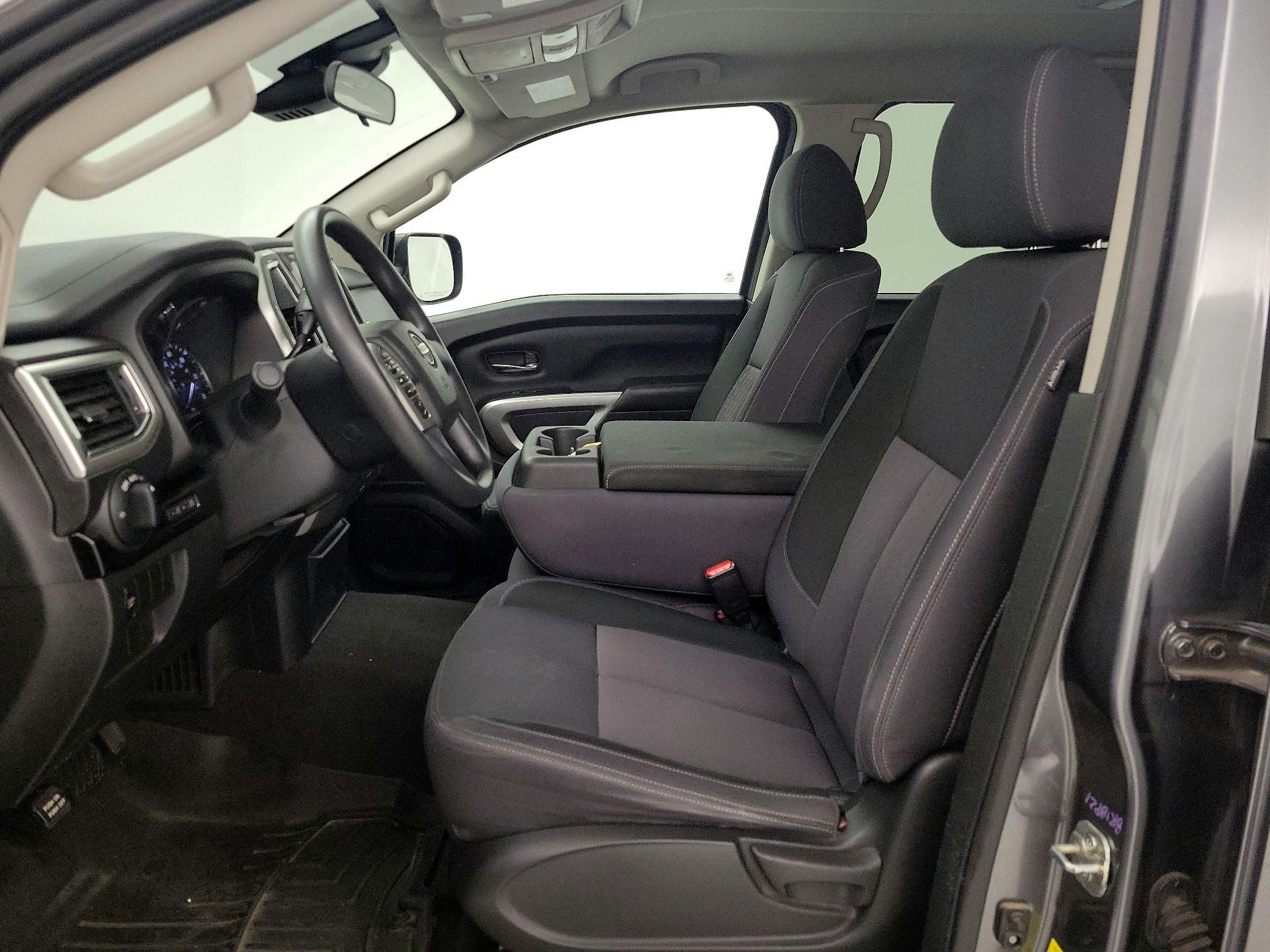 Thumbnail: 2021 Nissan Titan - 11