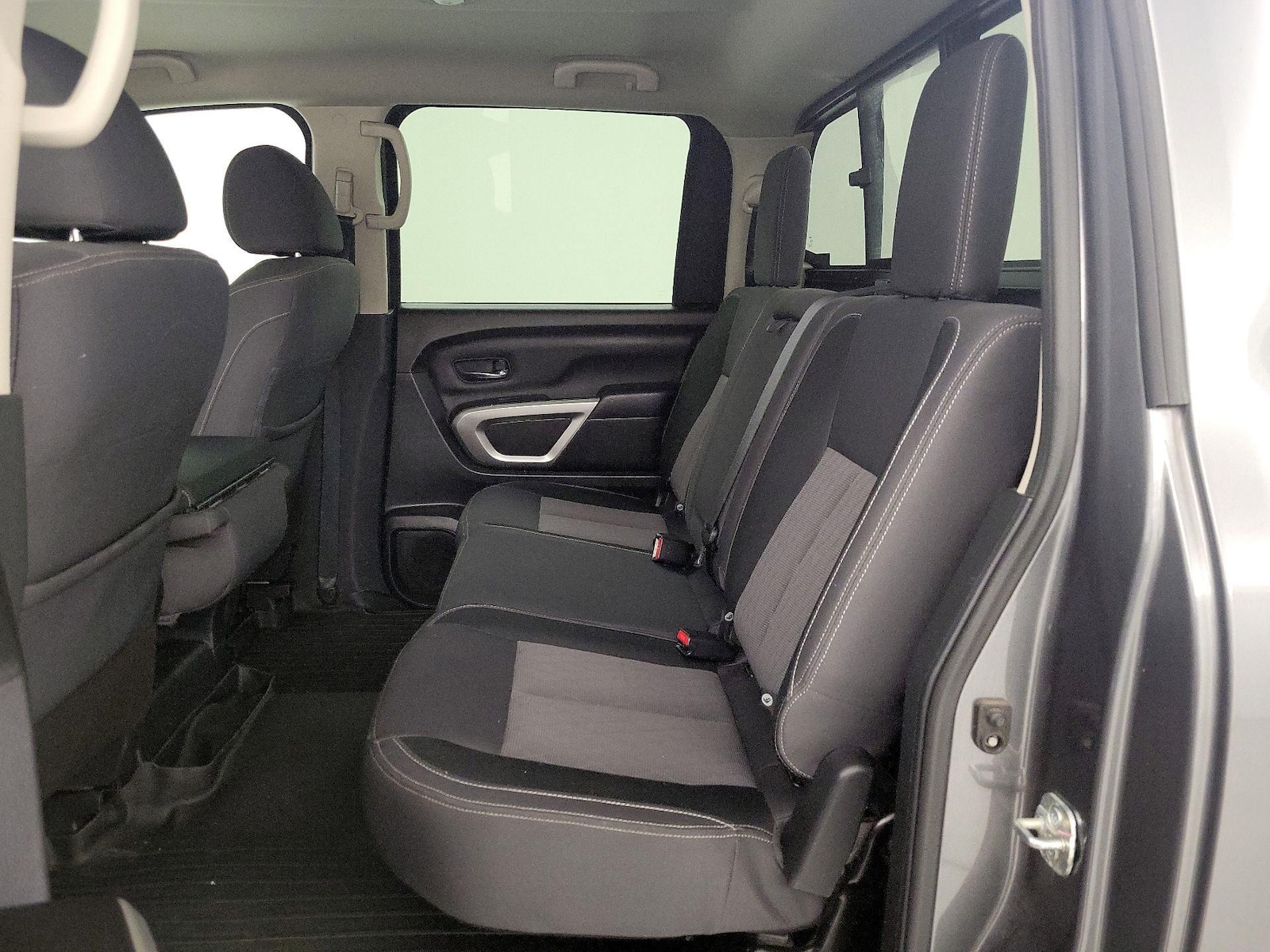 2021 Nissan Titan SV - Photo 19