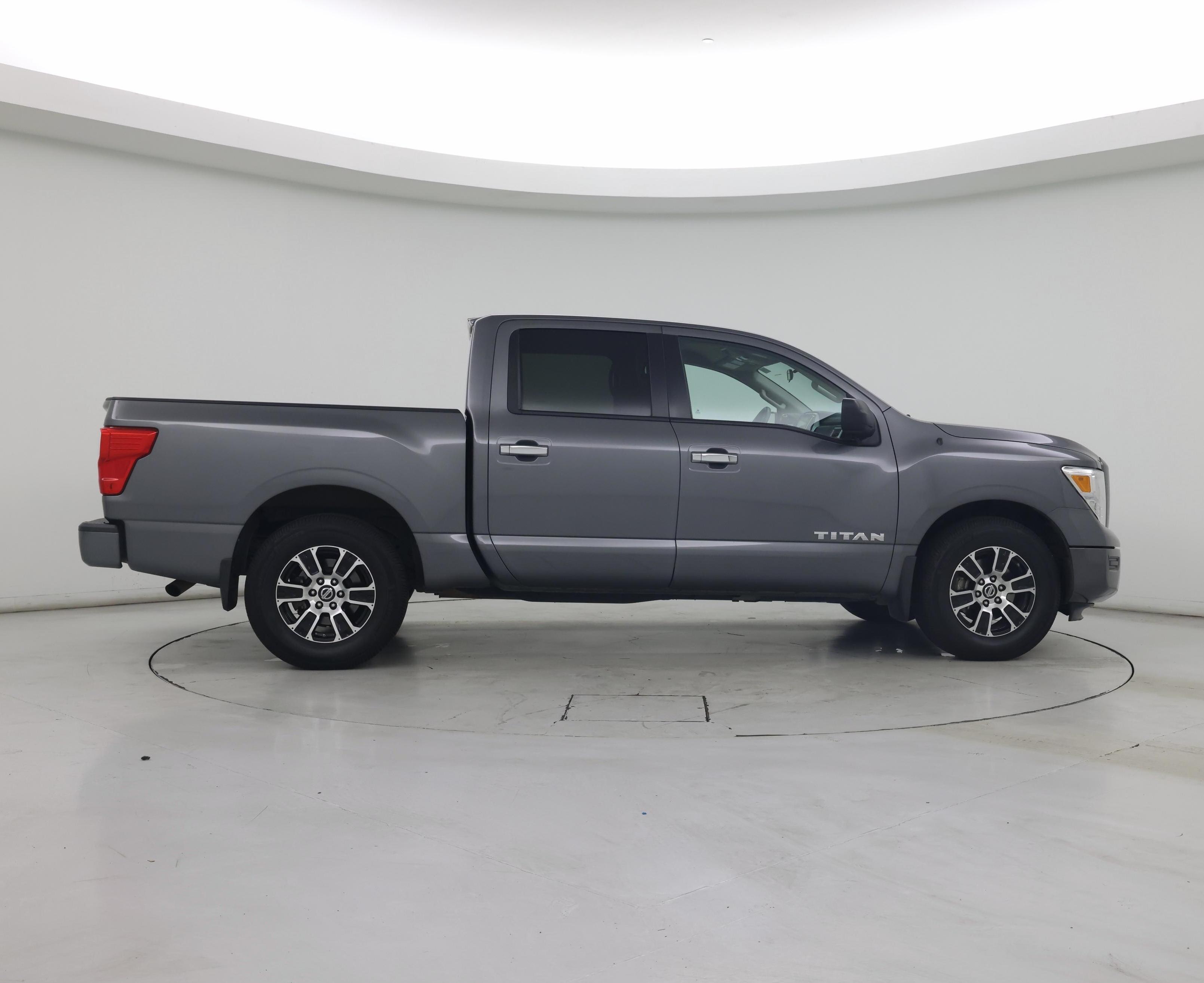 Thumbnail: 2021 Nissan Titan - 7
