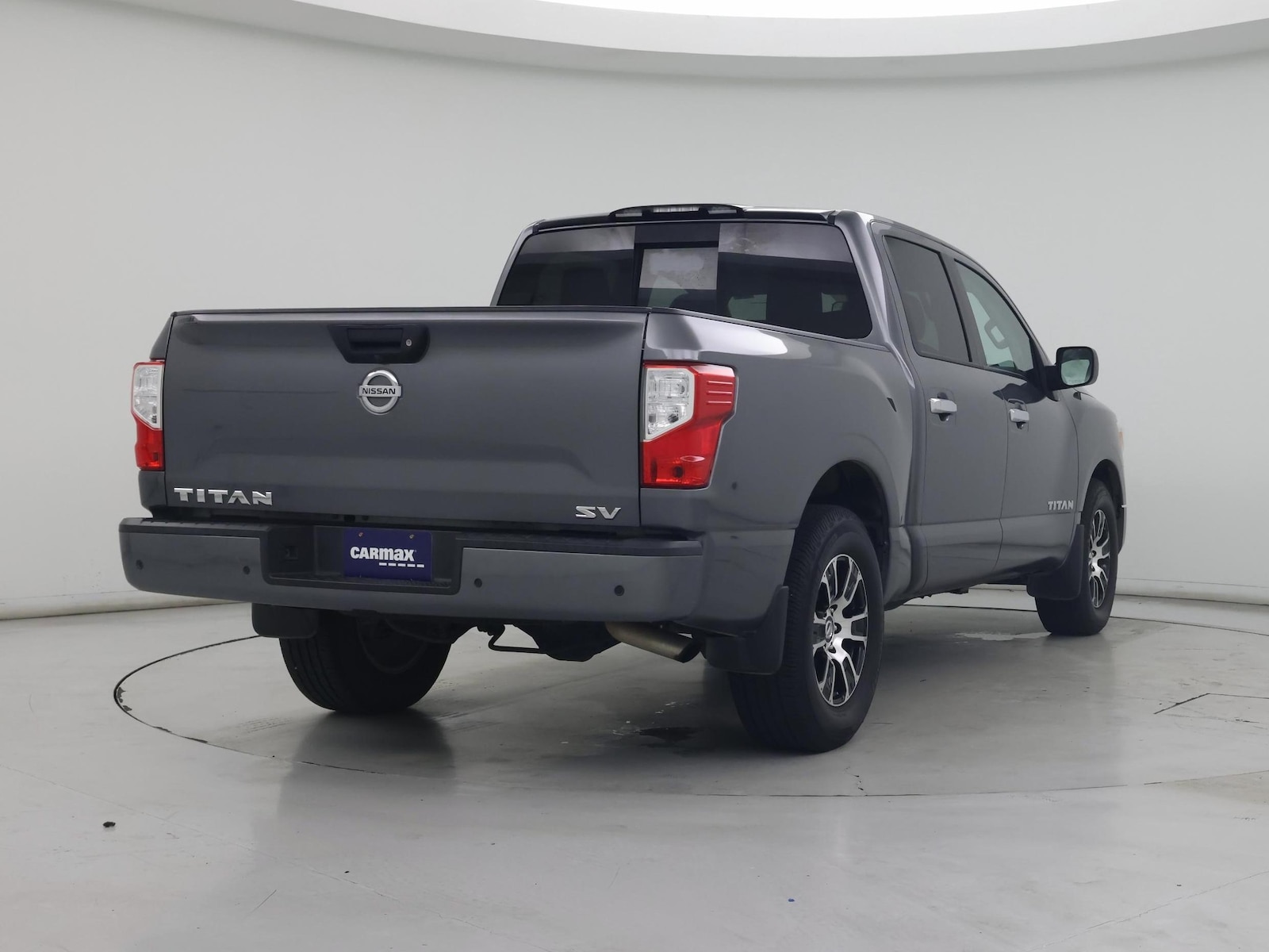 2021 Nissan Titan SV - Photo 9