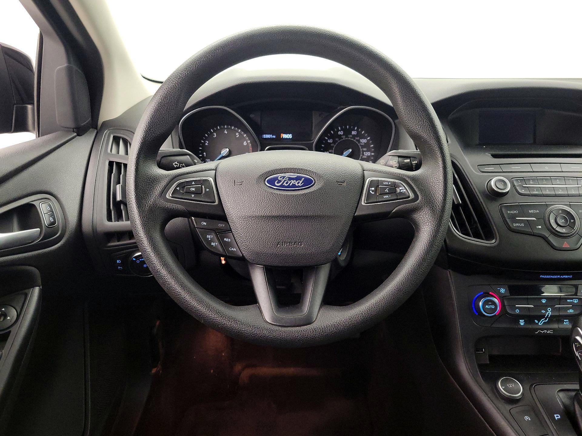Thumbnail: 2017 Ford Focus - 10