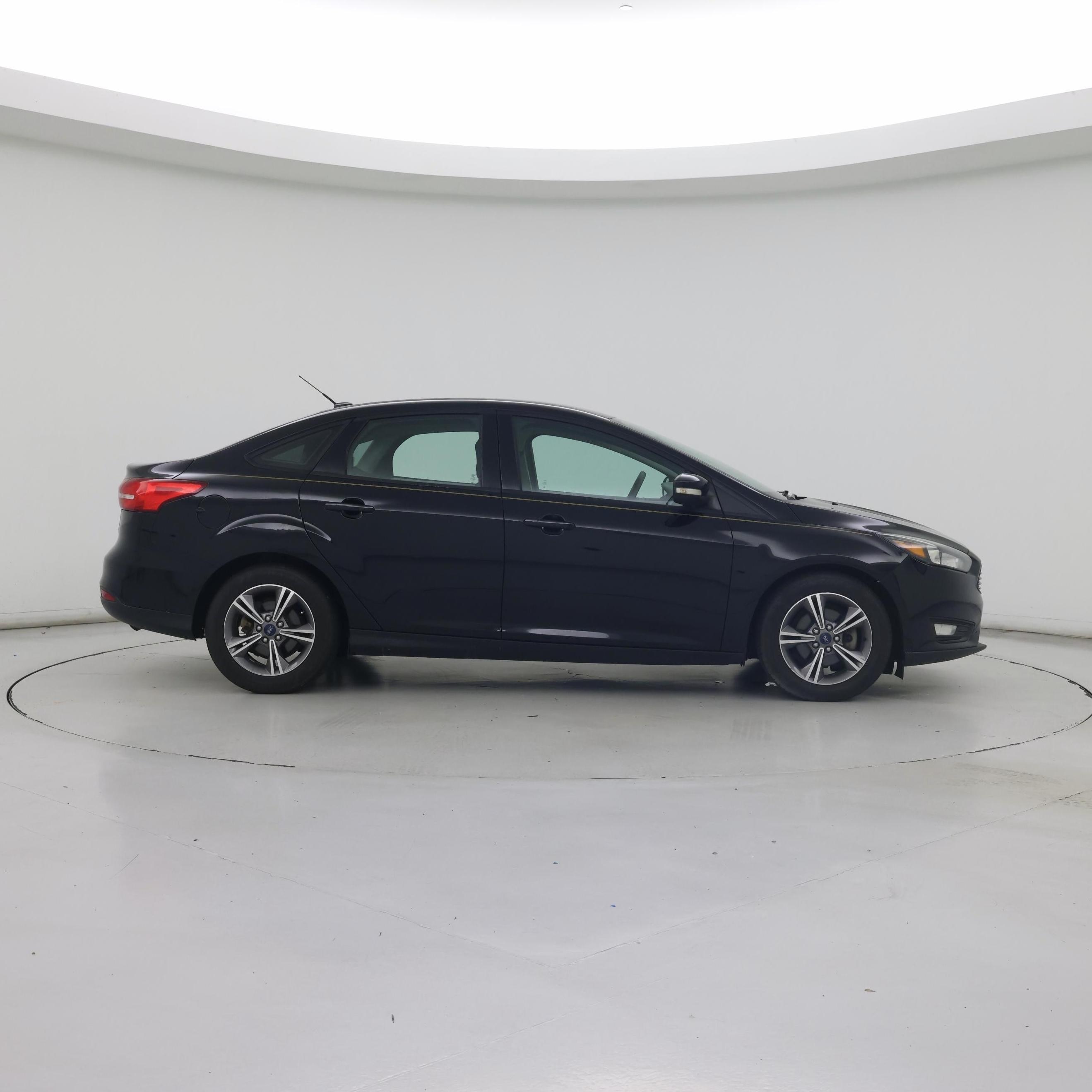 Thumbnail: 2017 Ford Focus - 7