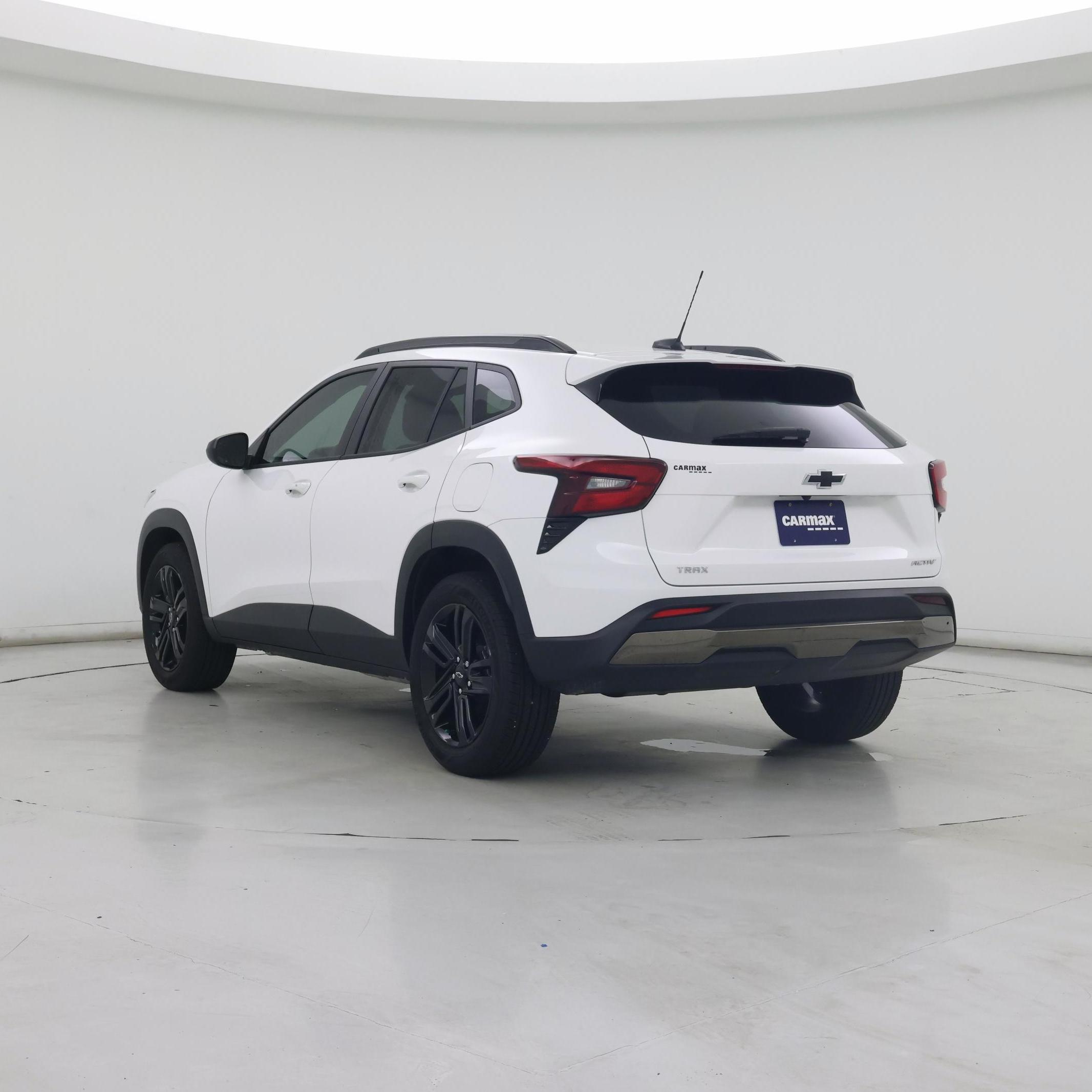 Thumbnail: 2026 Chevrolet Trax - 2