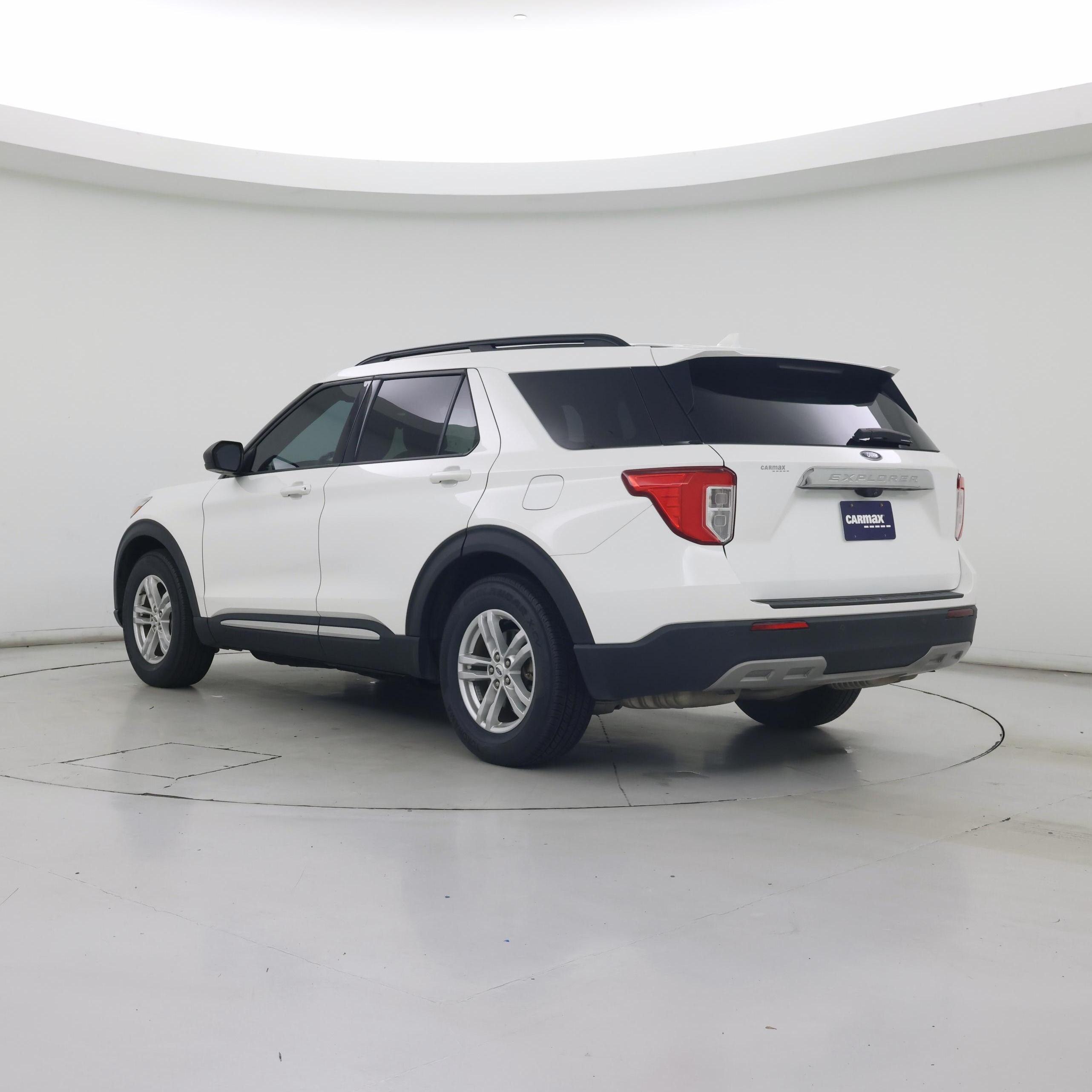 Thumbnail: 2022 Ford Explorer - 2