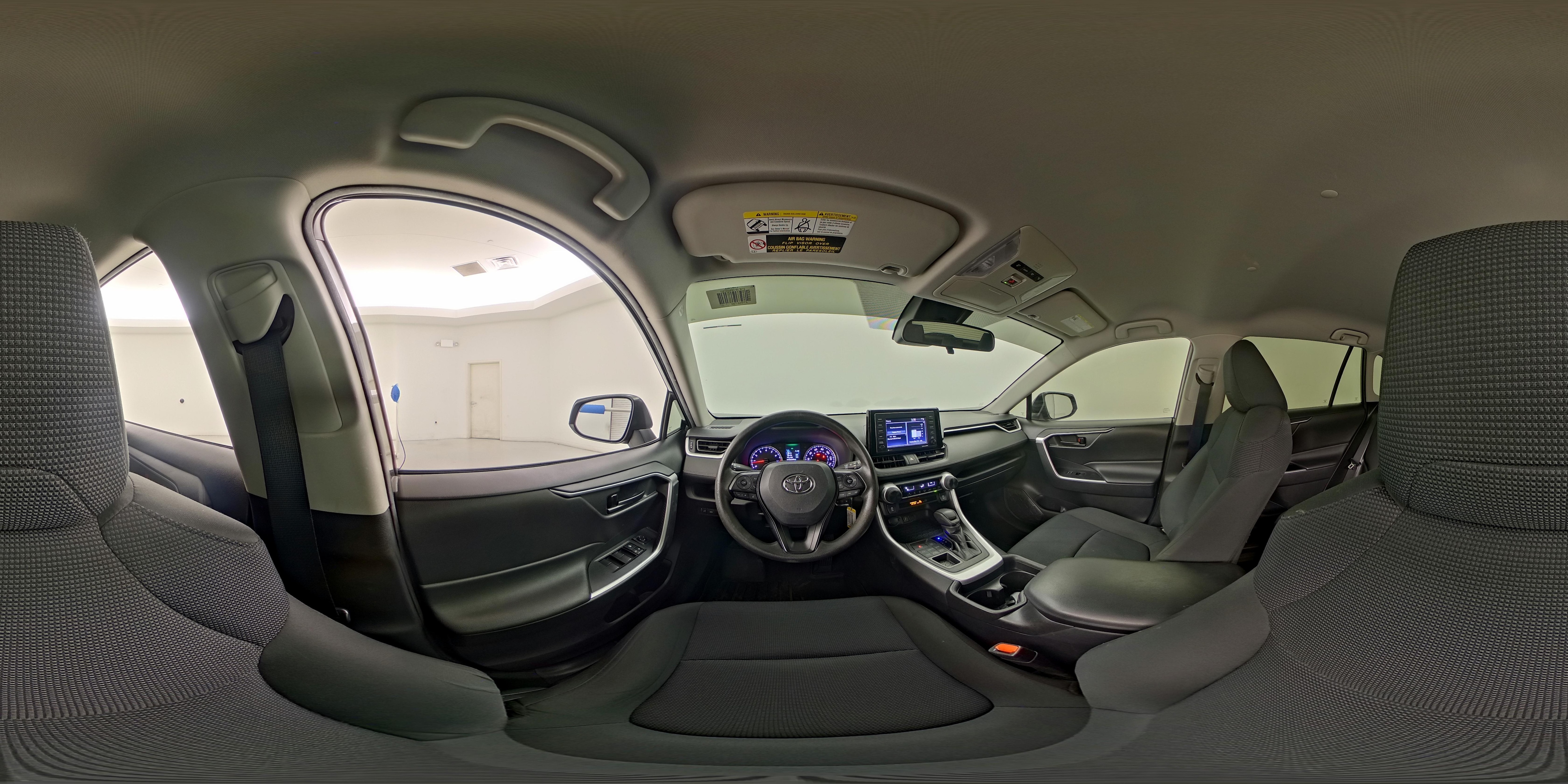 2021 Toyota RAV4 LE - Photo 26