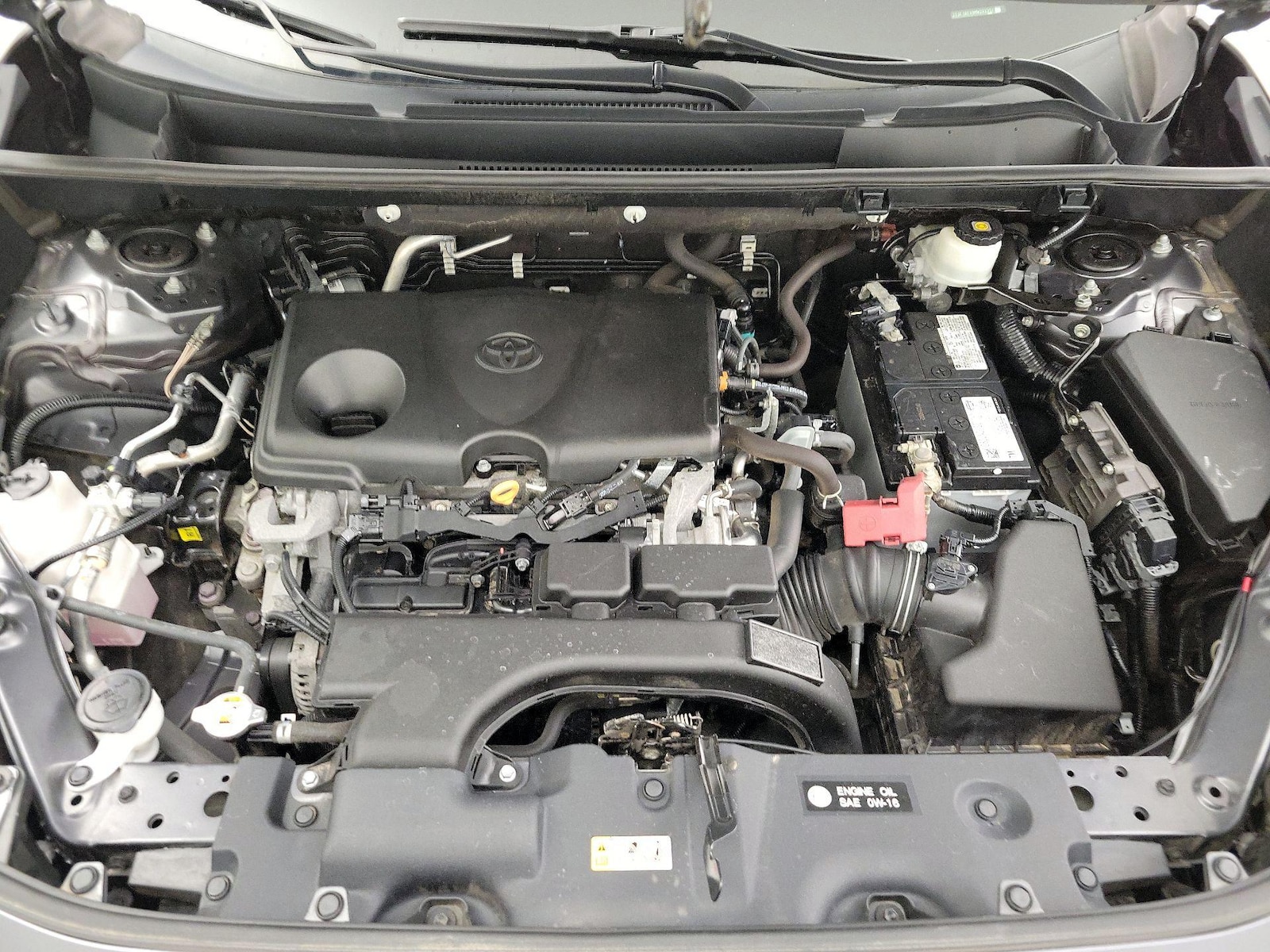 2021 Toyota RAV4 LE - Photo 22