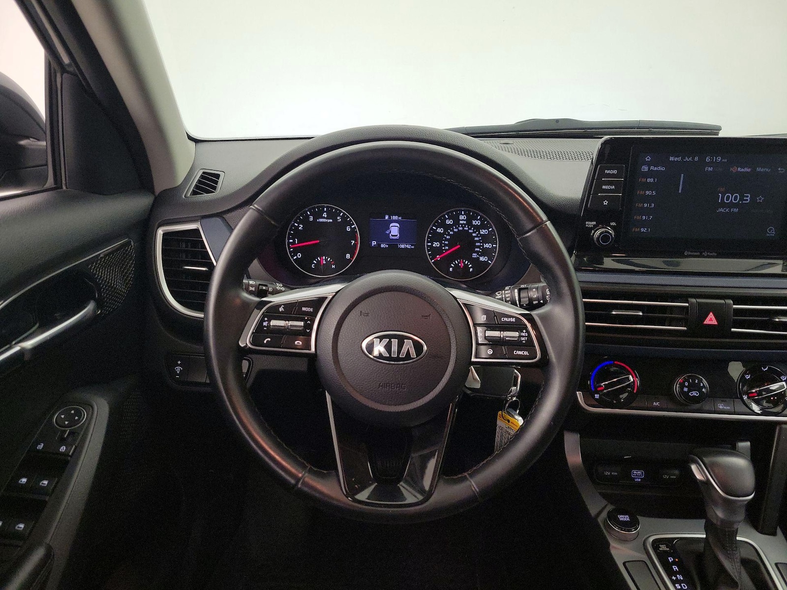 2021 Kia Seltos S - Photo 11