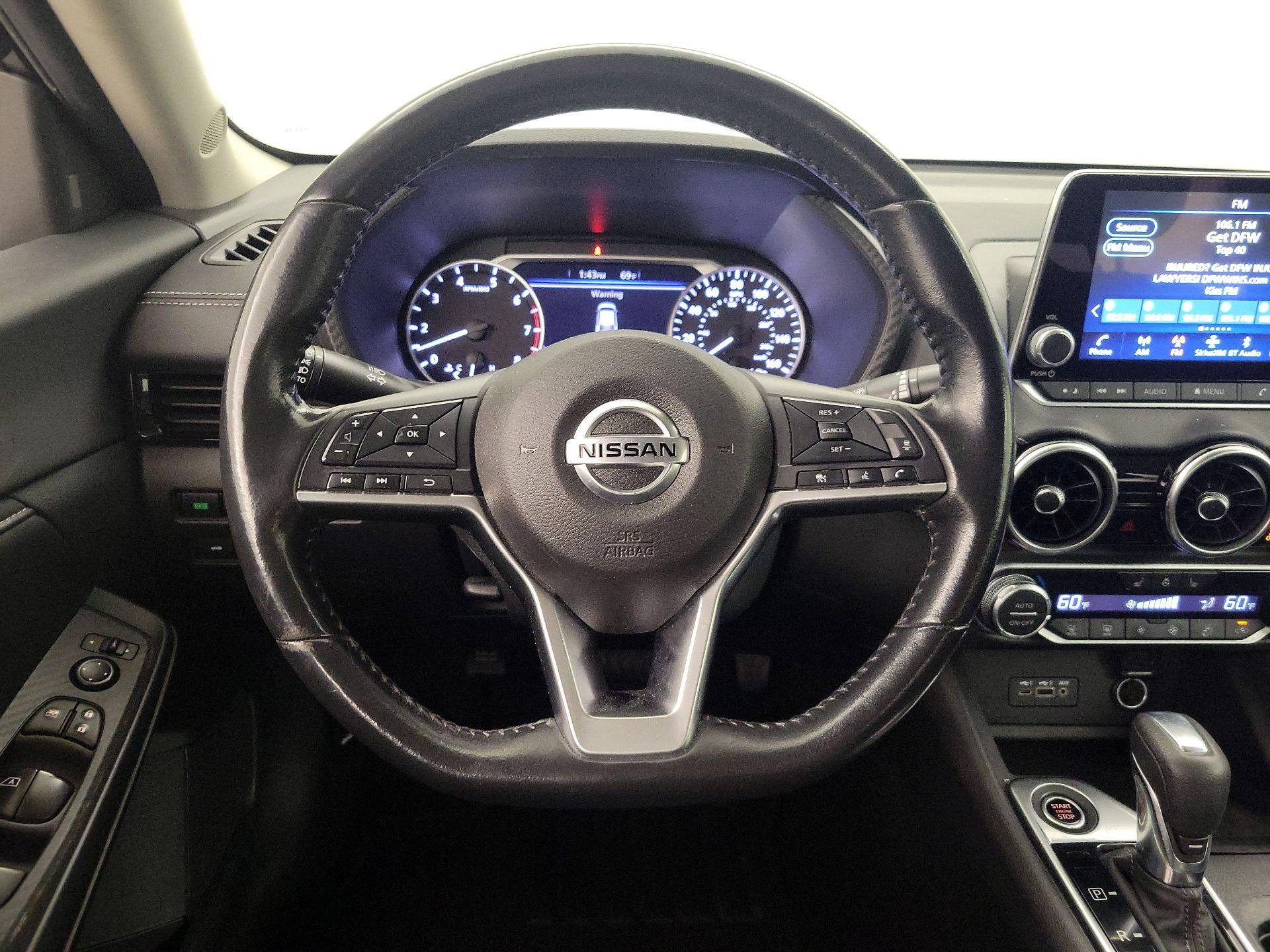 Thumbnail: 2022 Nissan Sentra - 10