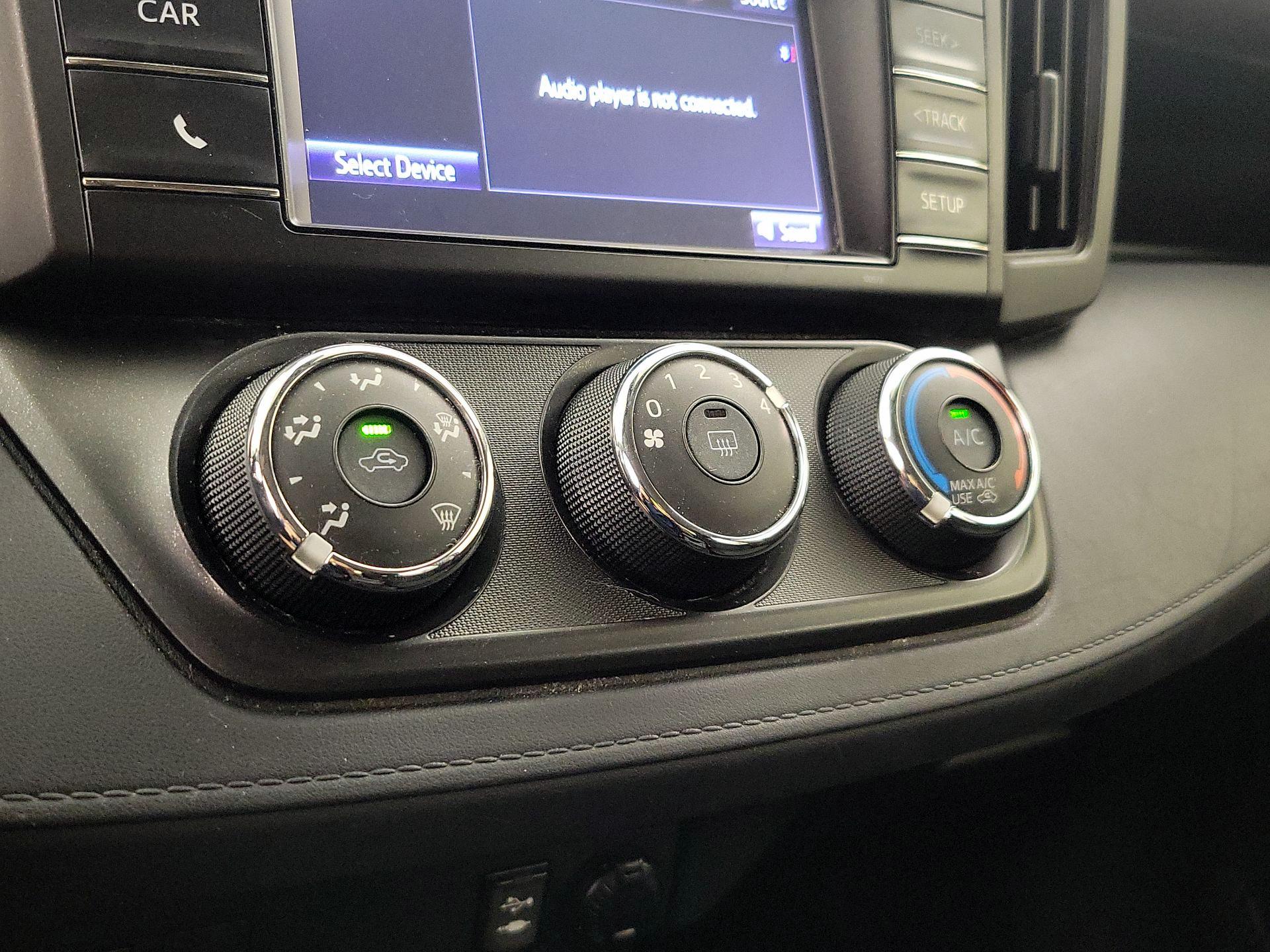 Thumbnail: 2017 Toyota RAV4 - 16