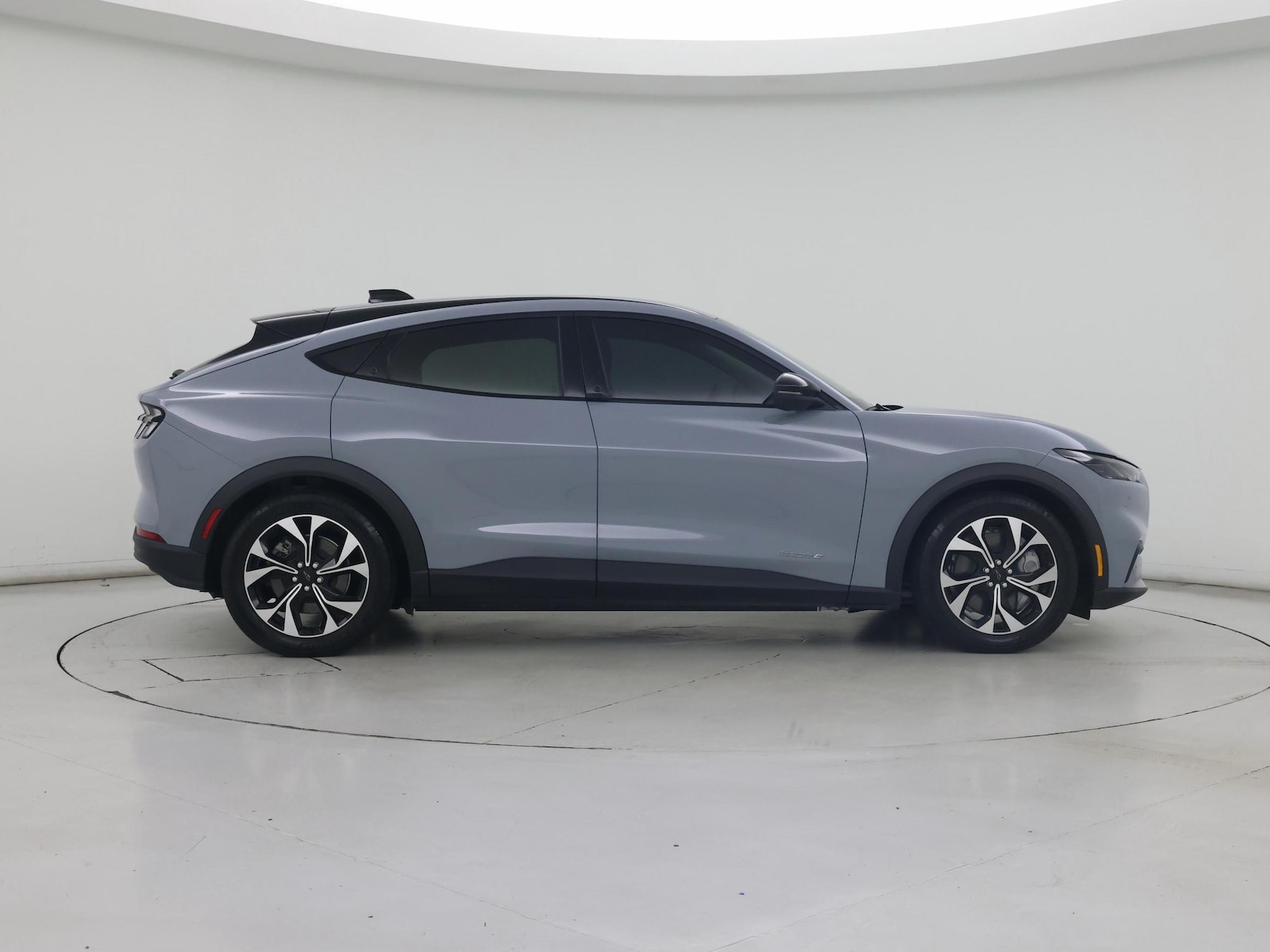 2025 Ford Mustang Mach-E Select RWD - Photo 8