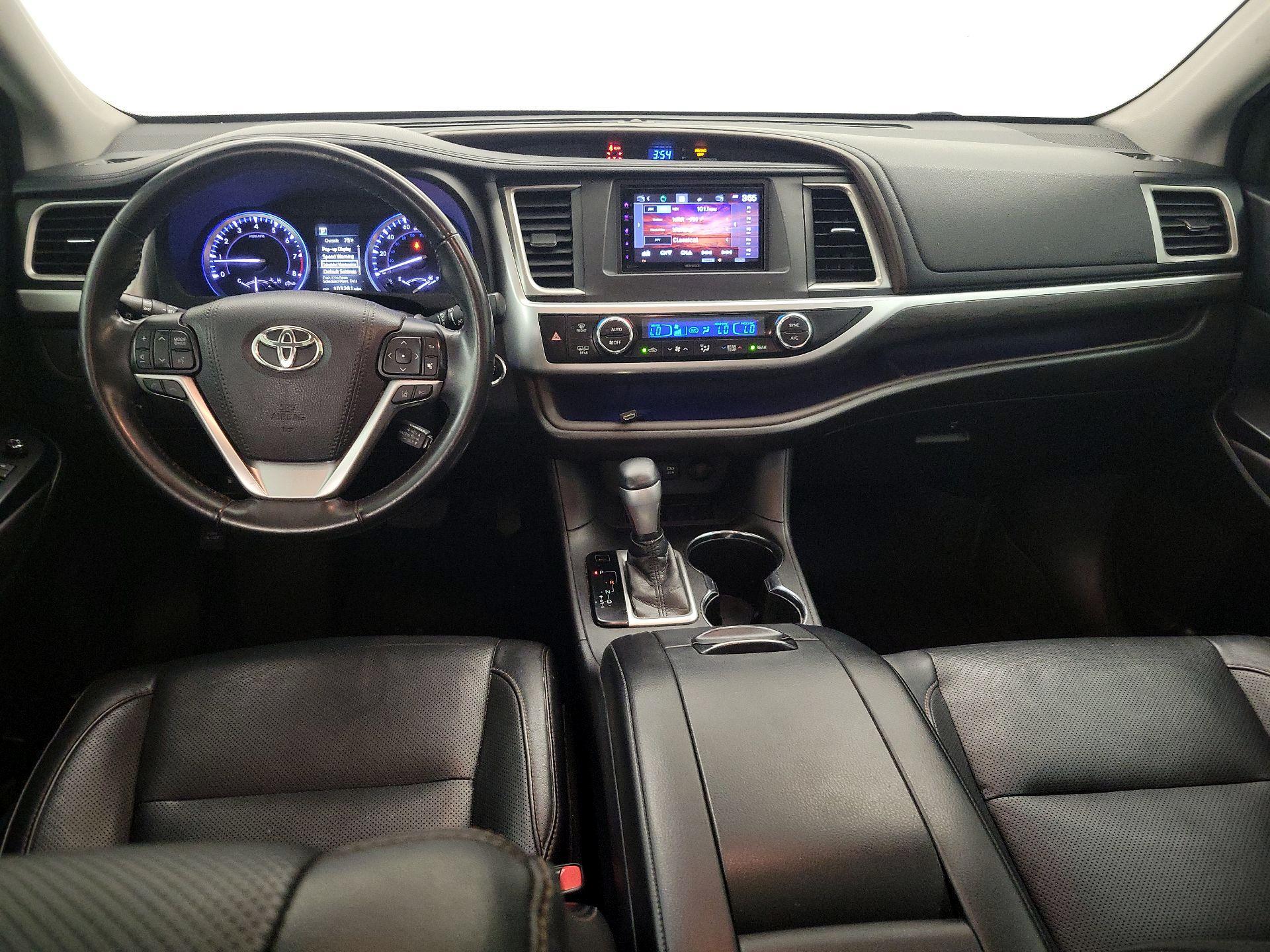 Thumbnail: 2018 Toyota Highlander - 9
