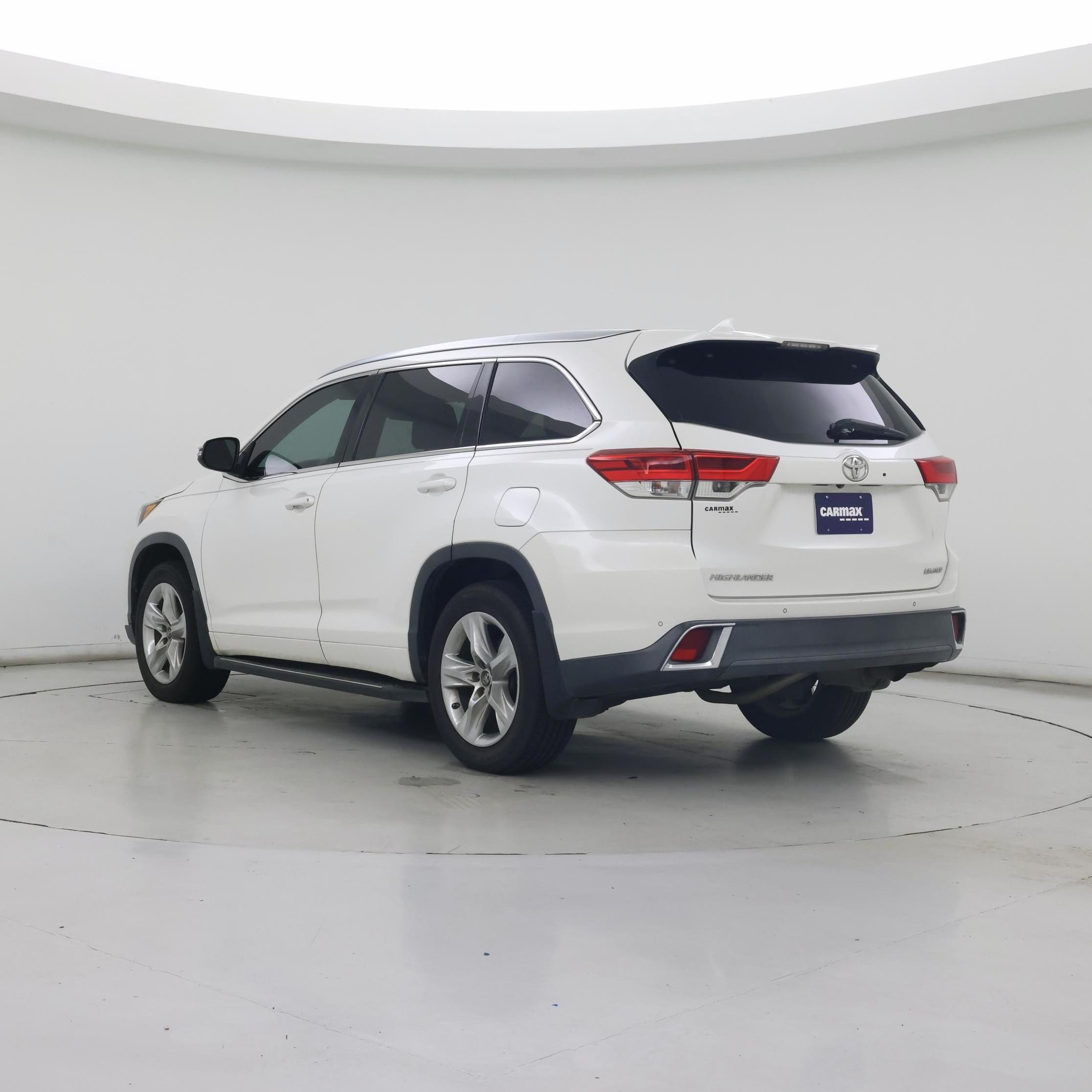 Thumbnail: 2018 Toyota Highlander - 2