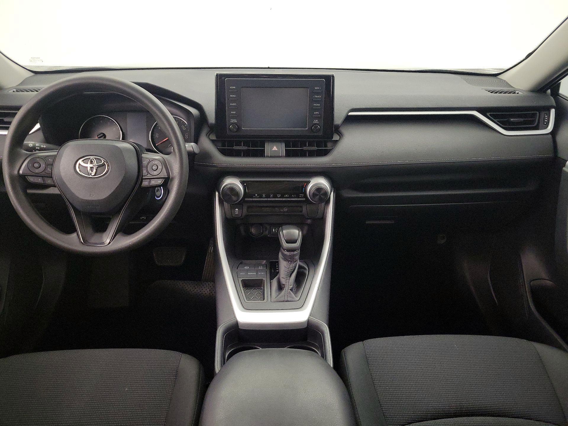 Thumbnail: 2019 Toyota RAV4 - 9