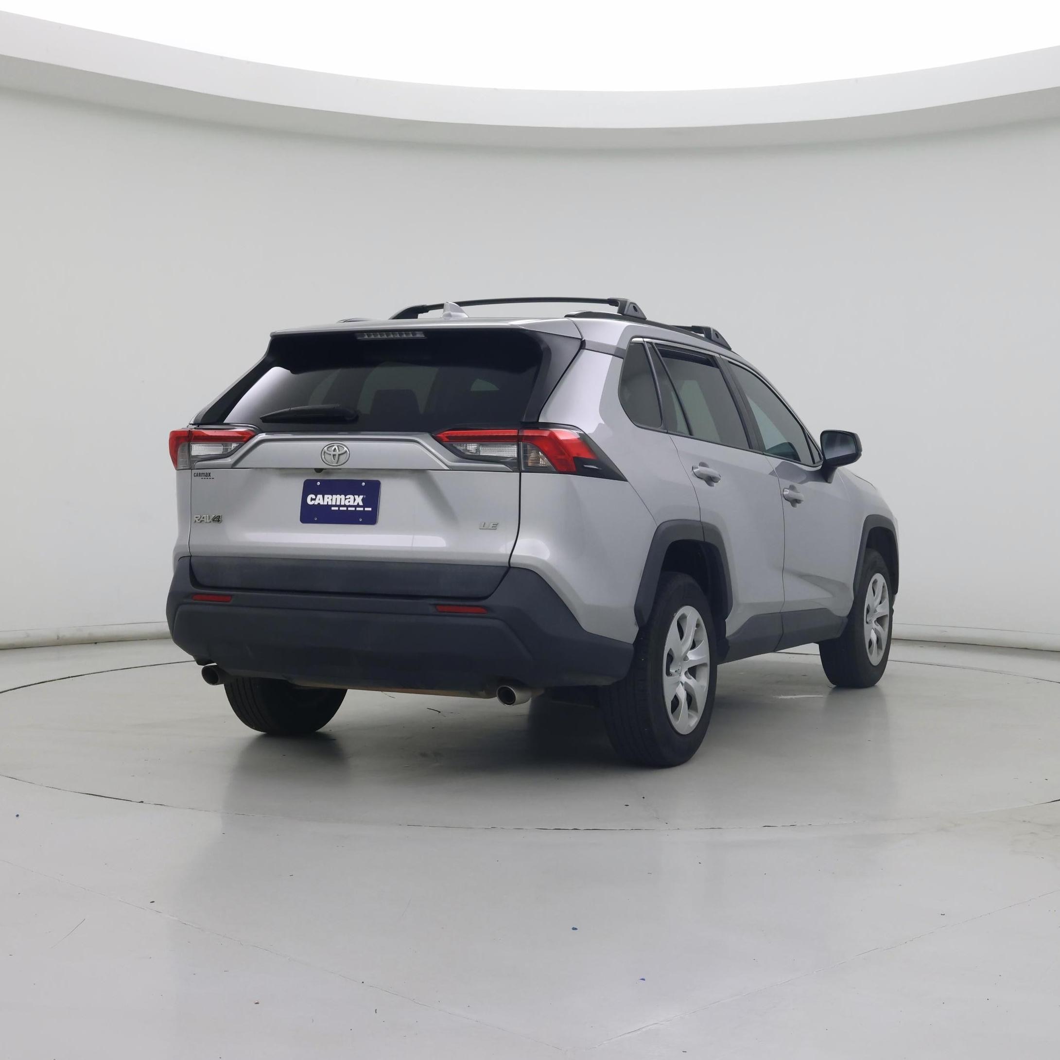 Thumbnail: 2019 Toyota RAV4 - 8