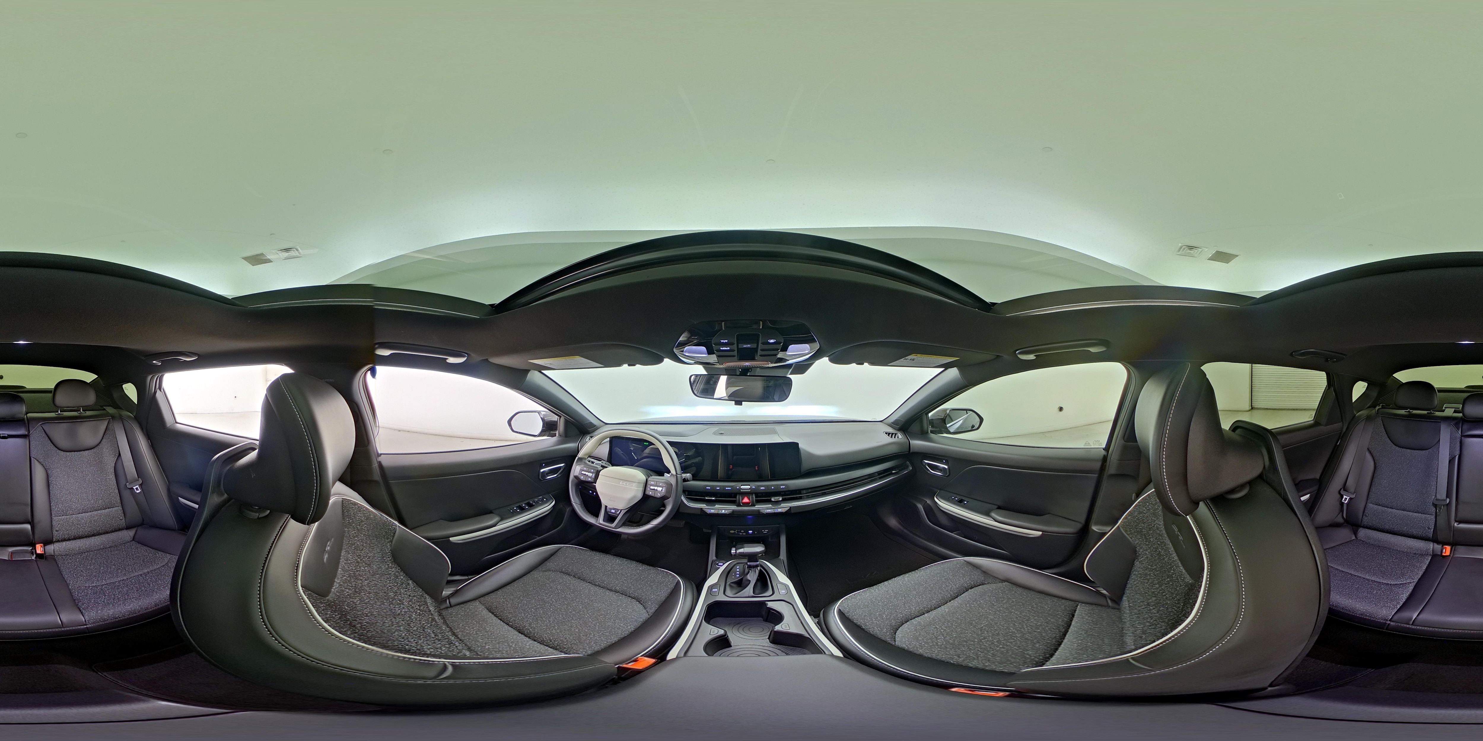 2025 Kia K4 GT-Line - Photo 25