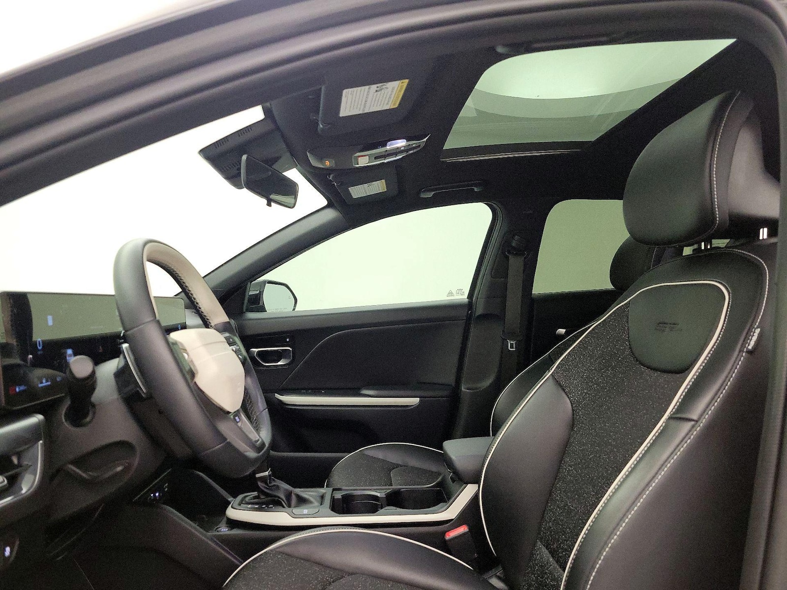 2025 Kia K4 GT-Line - Photo 20