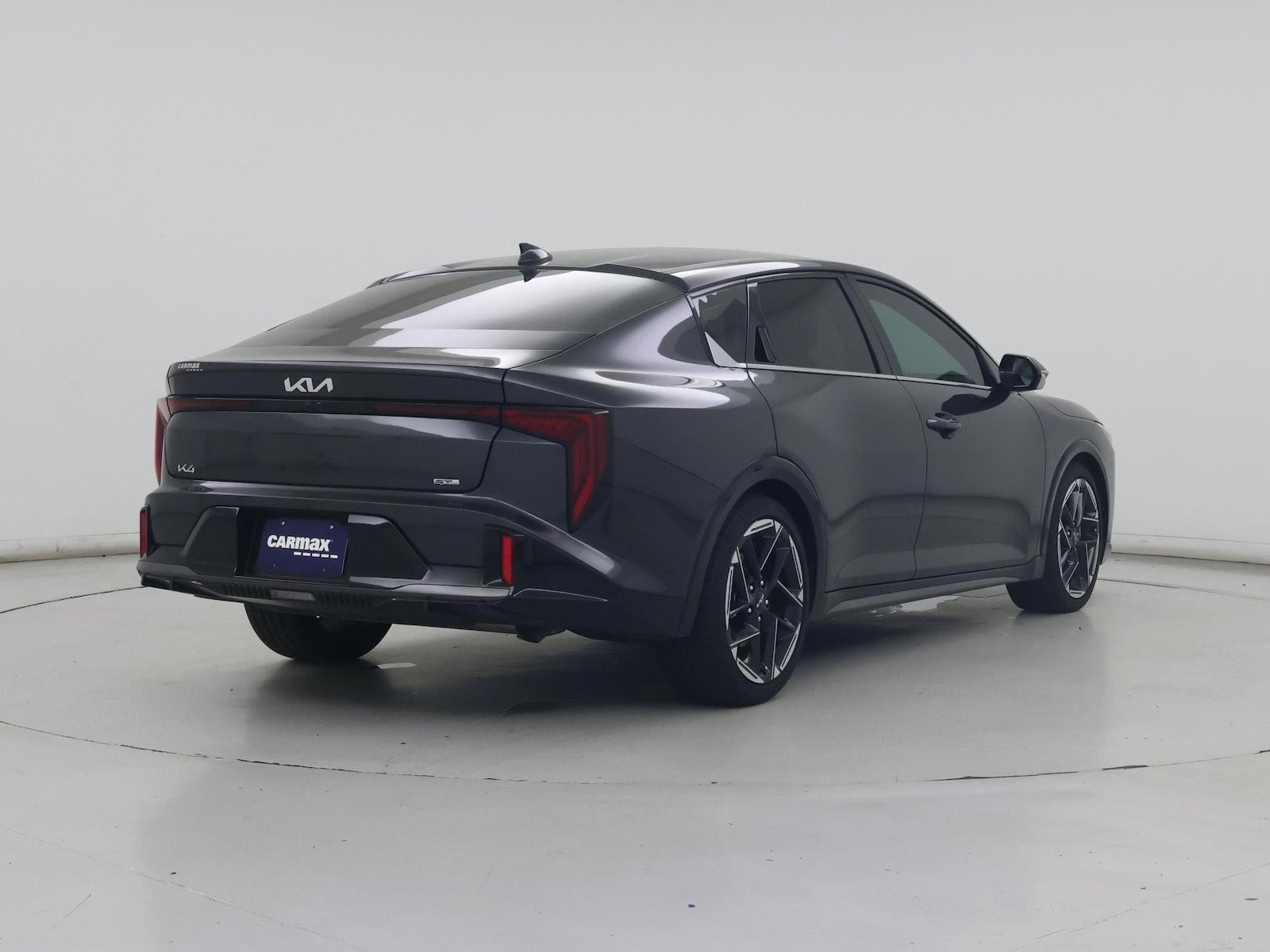 2025 Kia K4 GT-Line - Photo 9