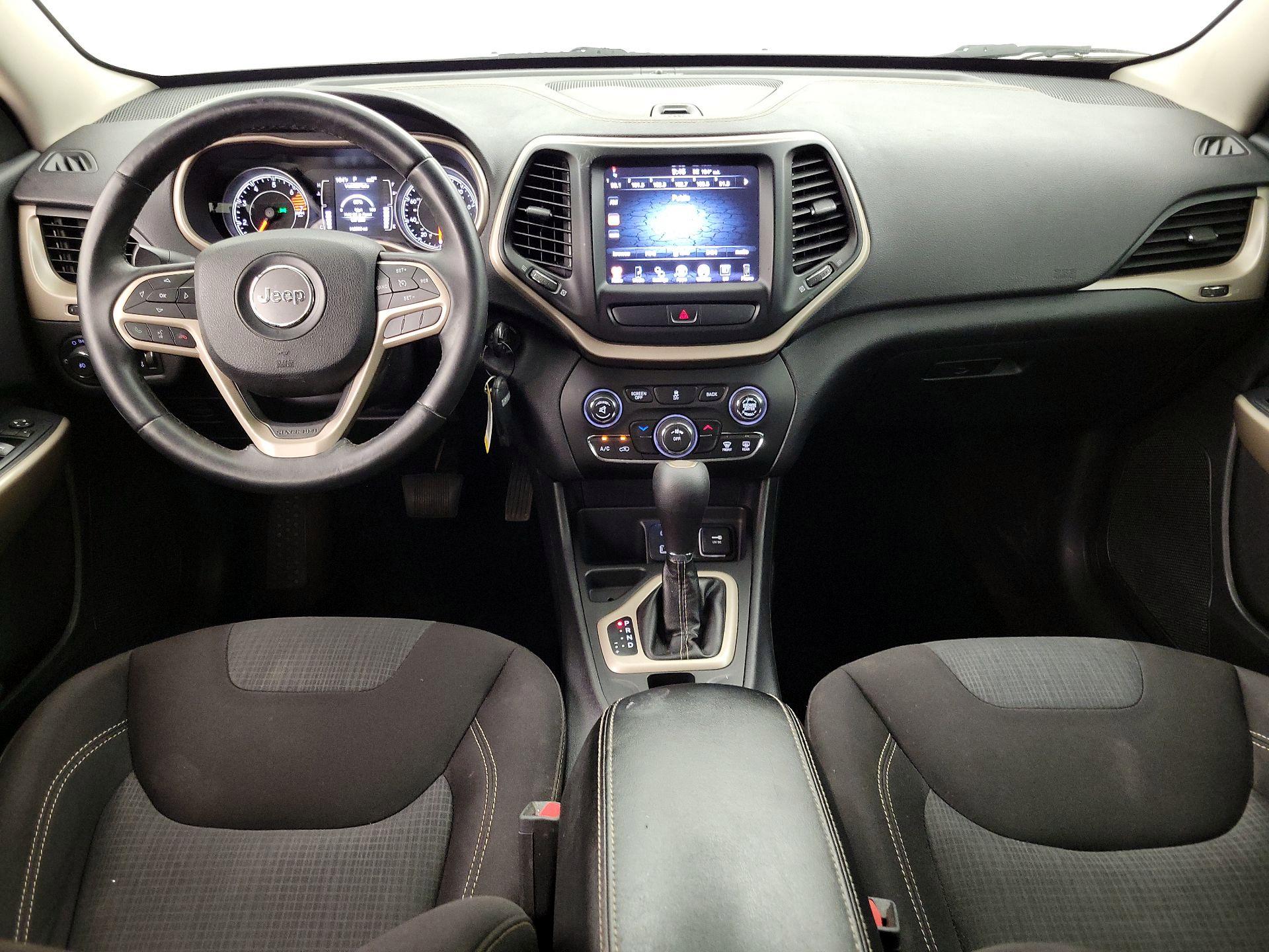 Thumbnail: 2017 Jeep Cherokee - 9