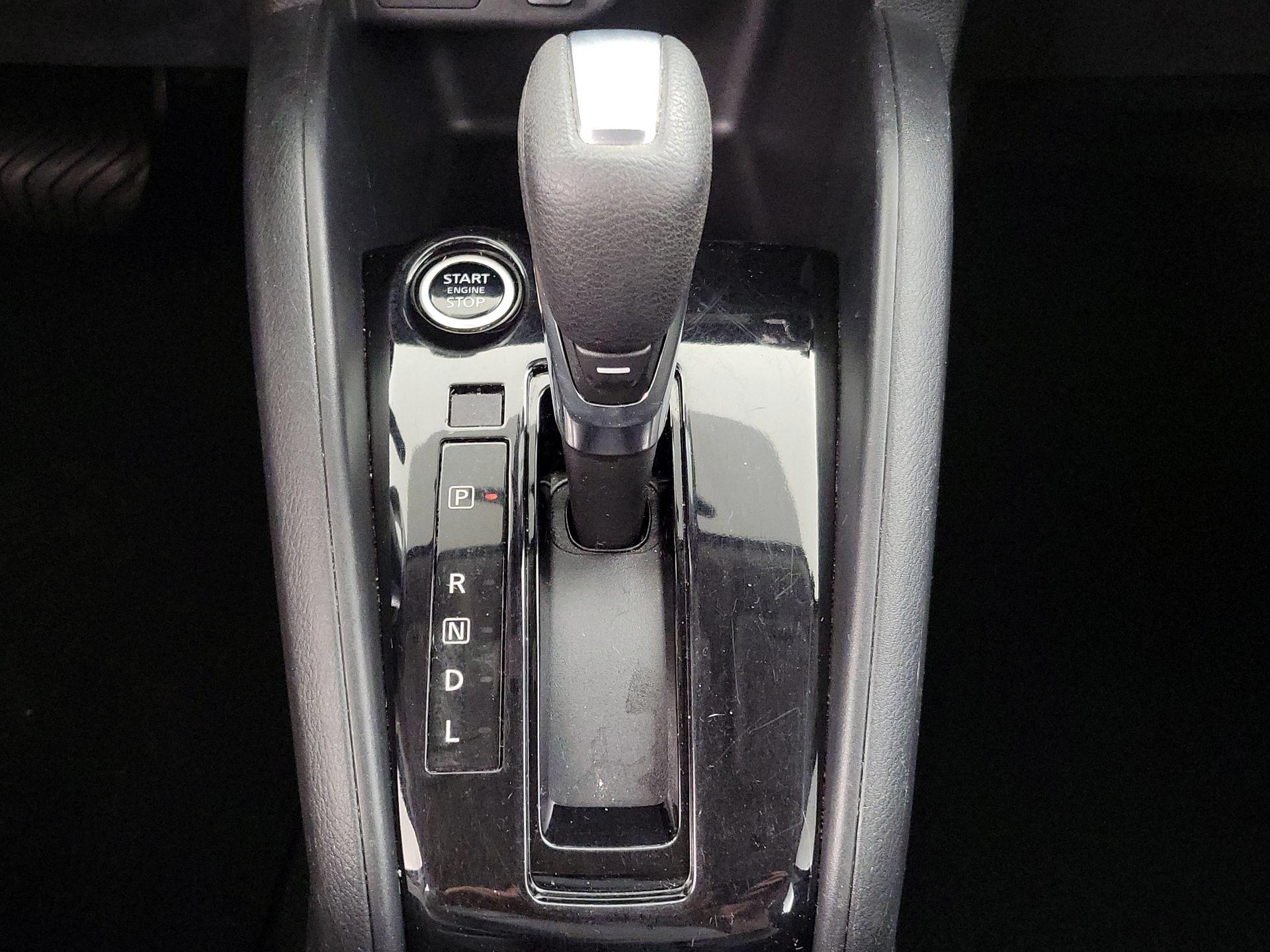 Thumbnail: 2022 Nissan Kicks - 17