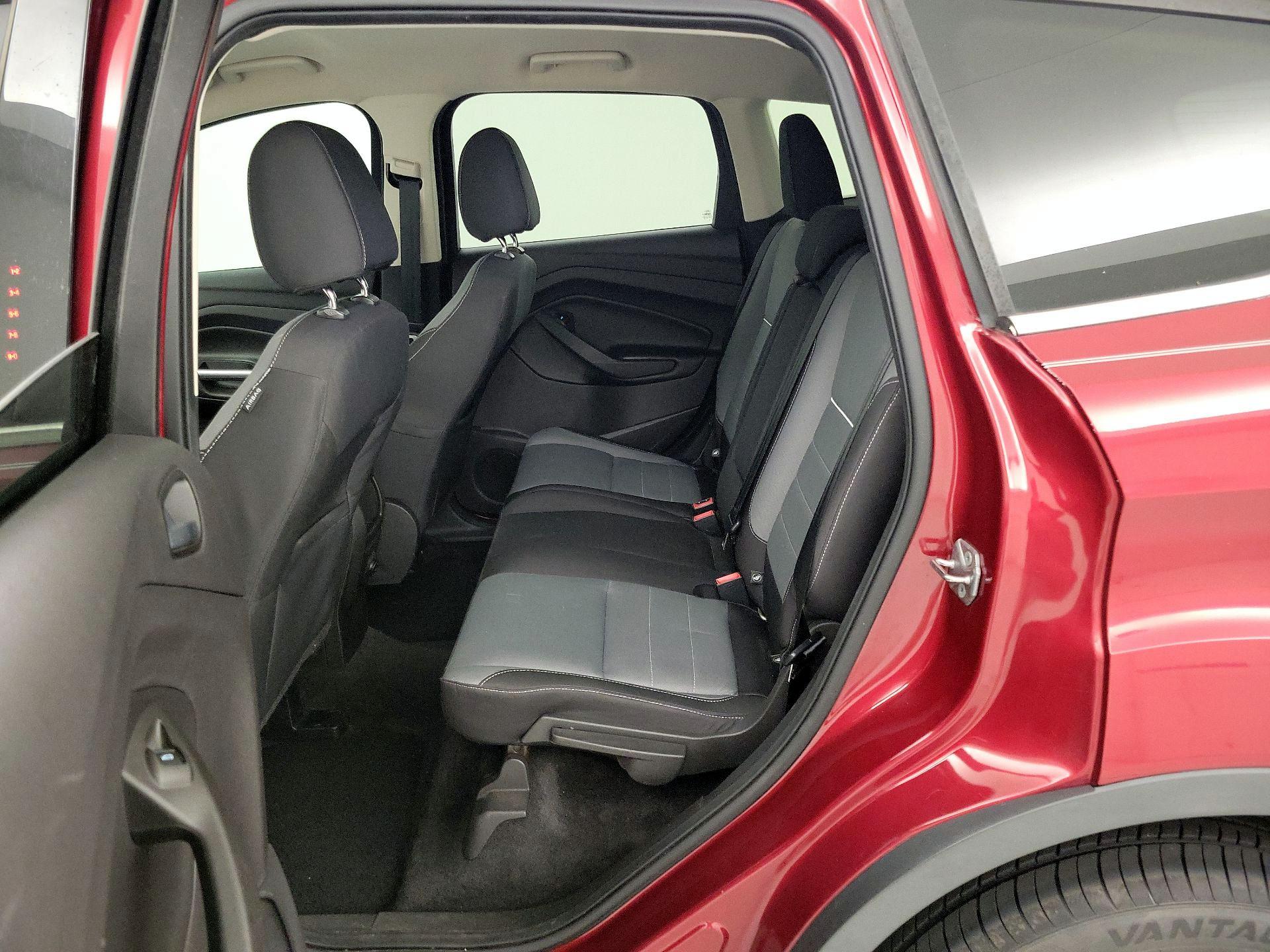Thumbnail: 2015 Ford Escape - 17