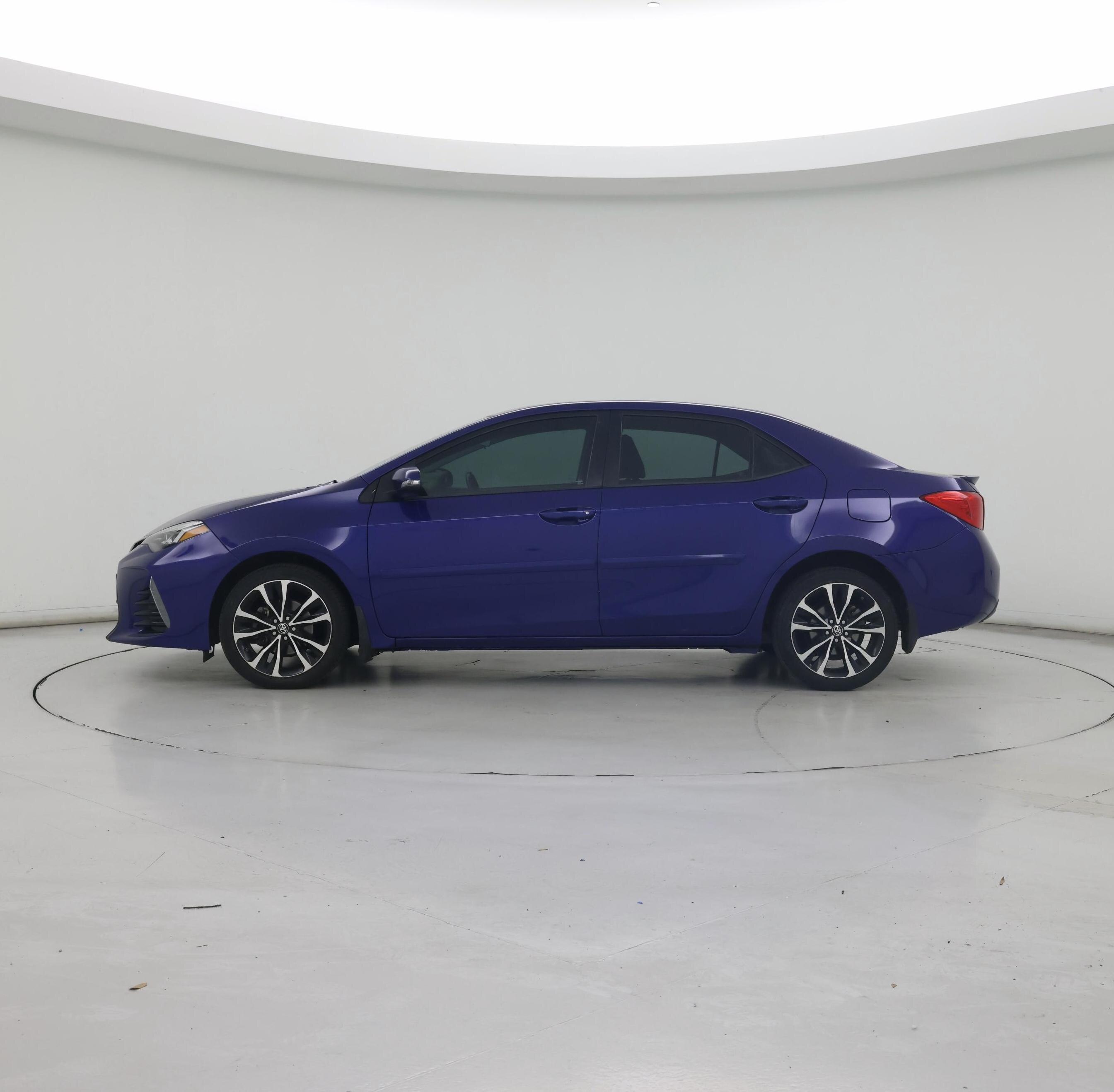 Thumbnail: 2017 Toyota Corolla - 3