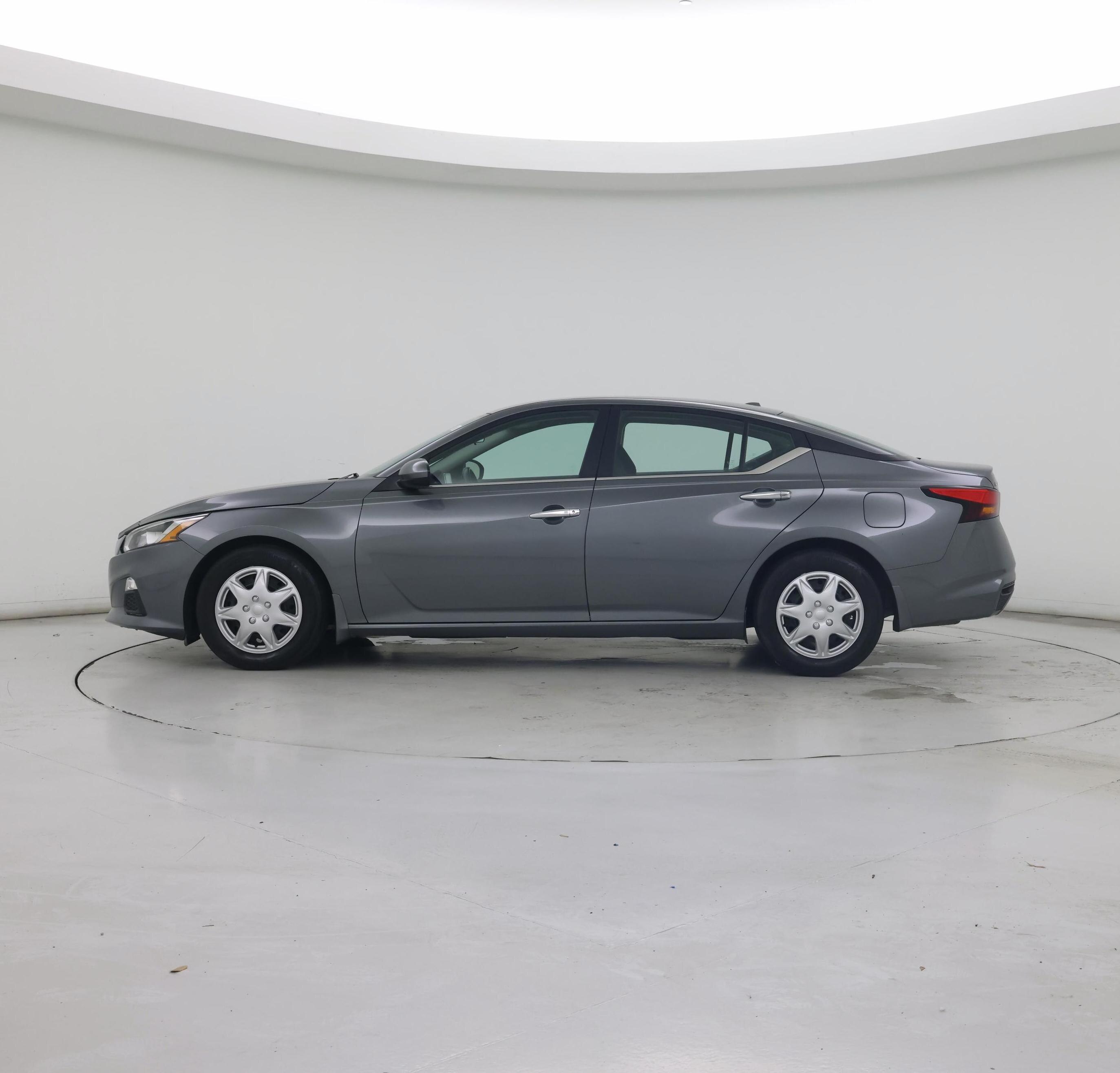 Thumbnail: 2019 Nissan Altima - 3