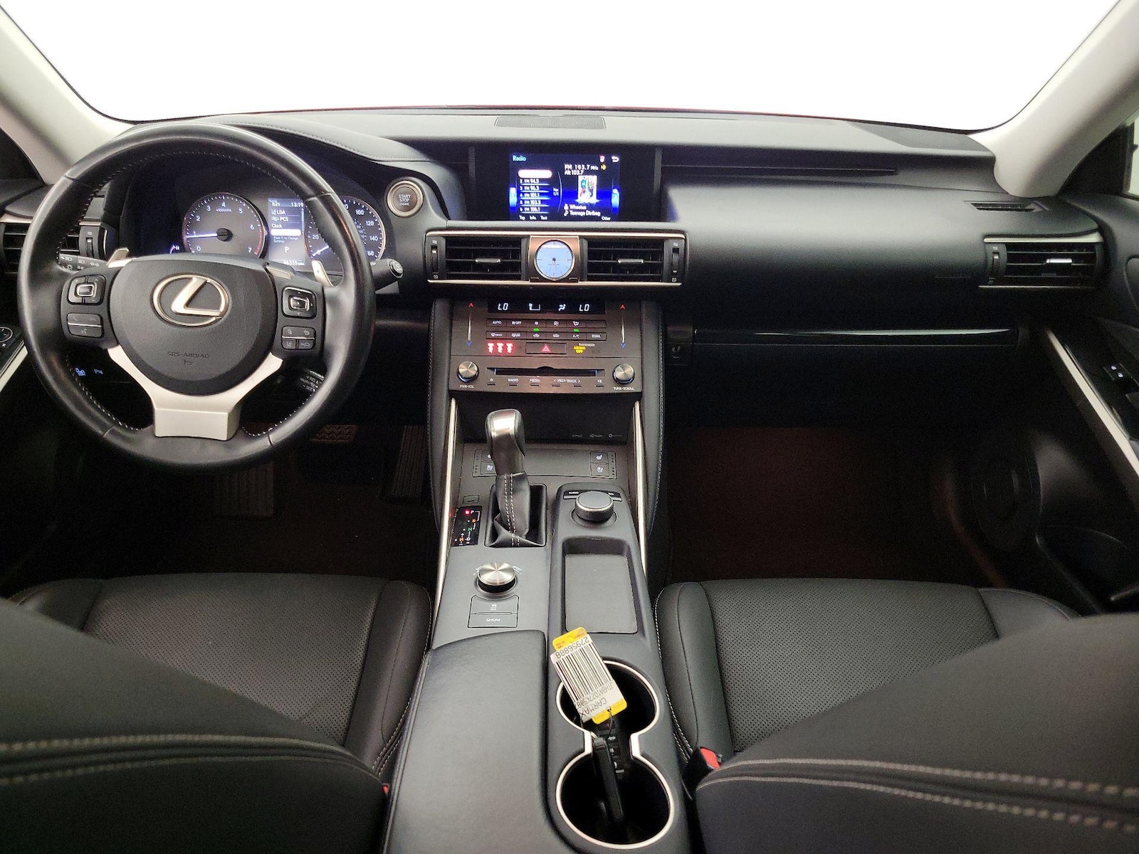 2019 Lexus IS 300 - Photo 10