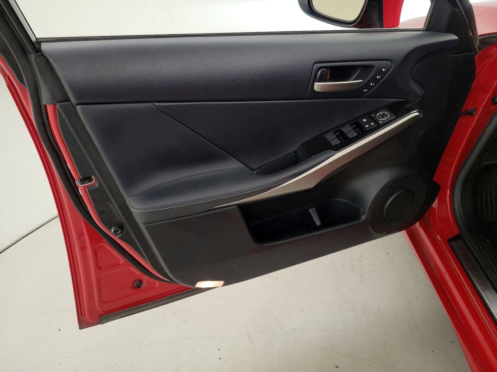 2019 Lexus IS 300 - Photo 13