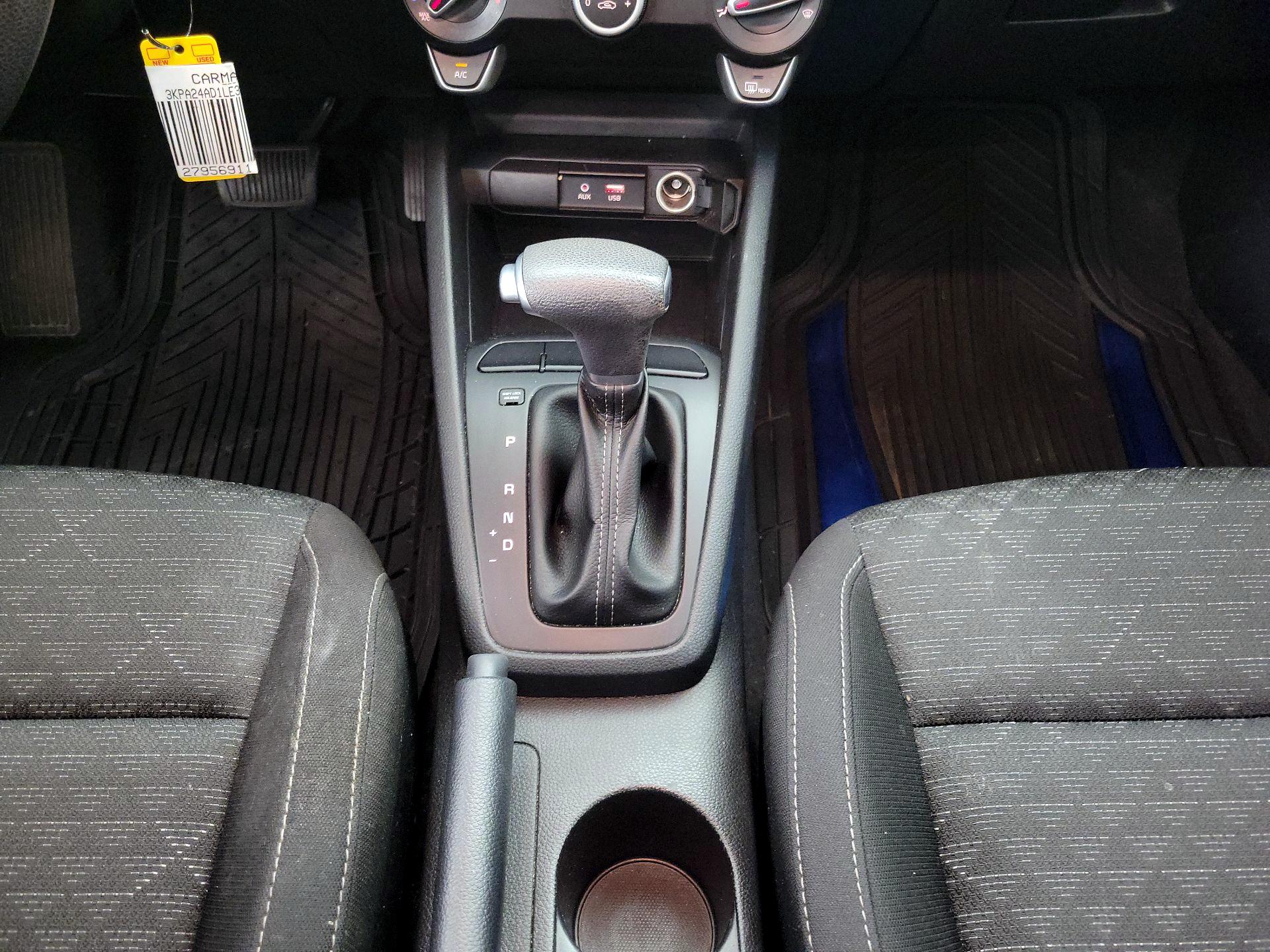 Thumbnail: 2020 Kia Rio - 17