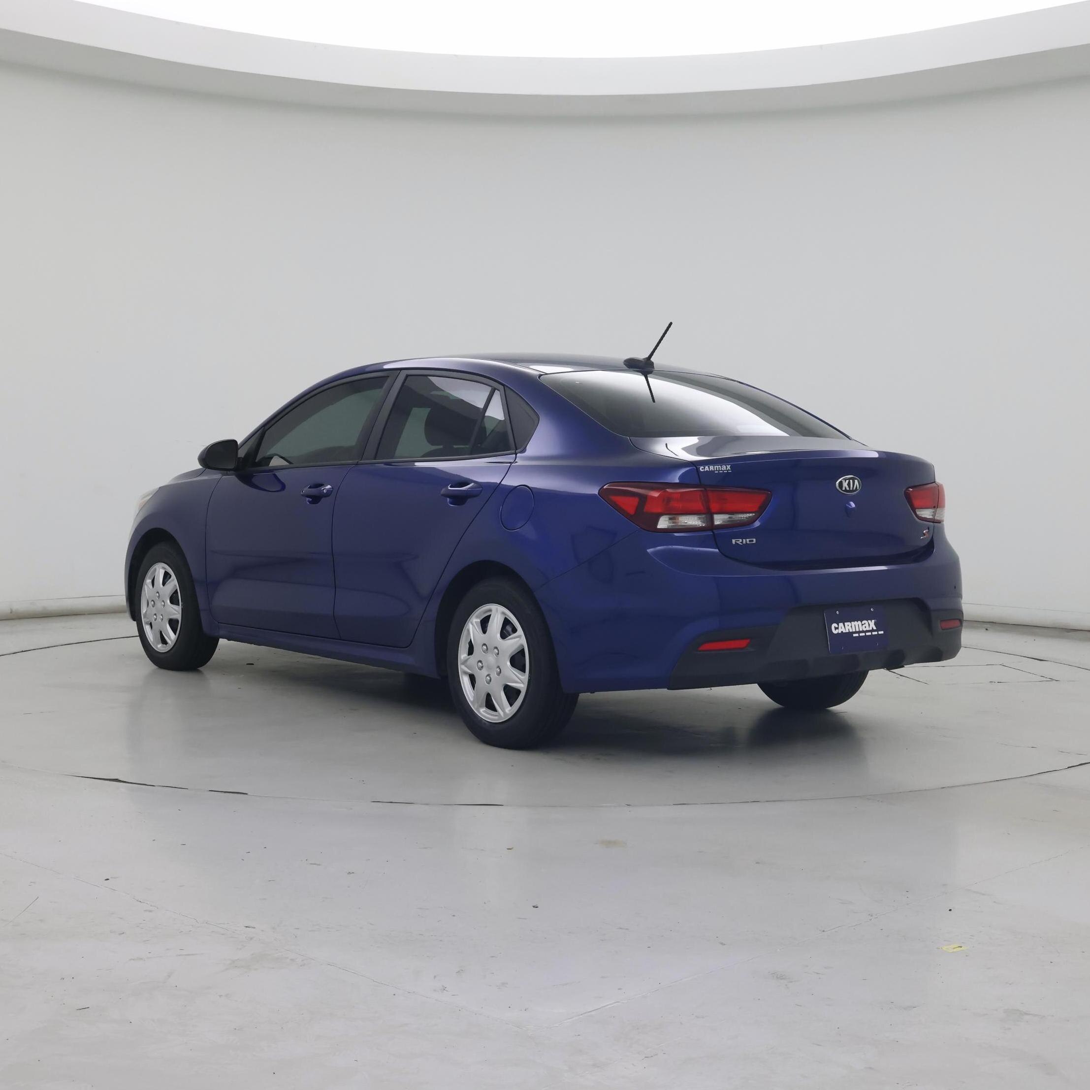 Thumbnail: 2020 Kia Rio - 2