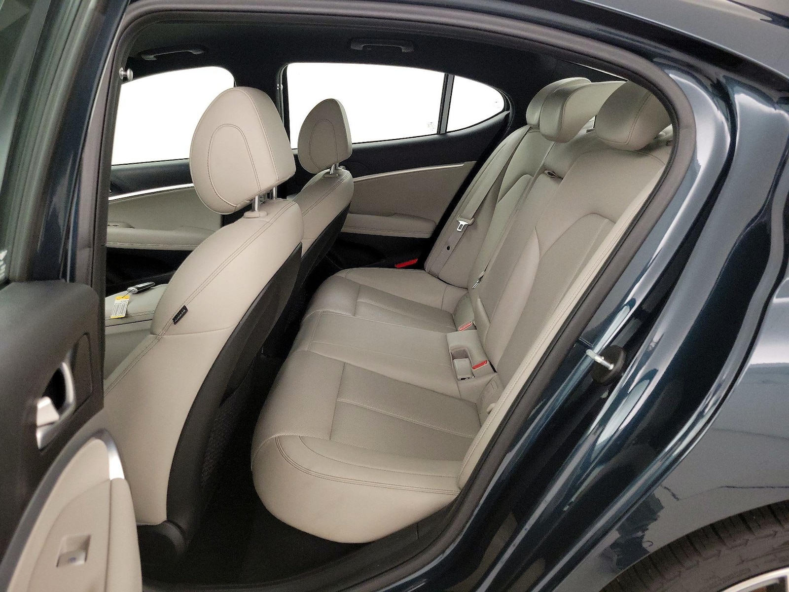 2023 GENESIS G70 Standard - Photo 21