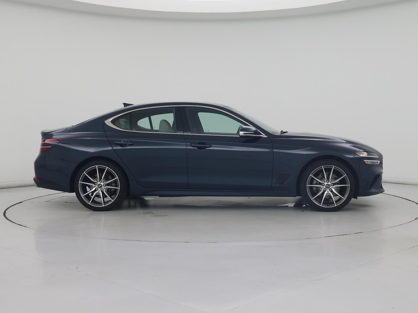 2023 GENESIS G70 Standard - Photo 8