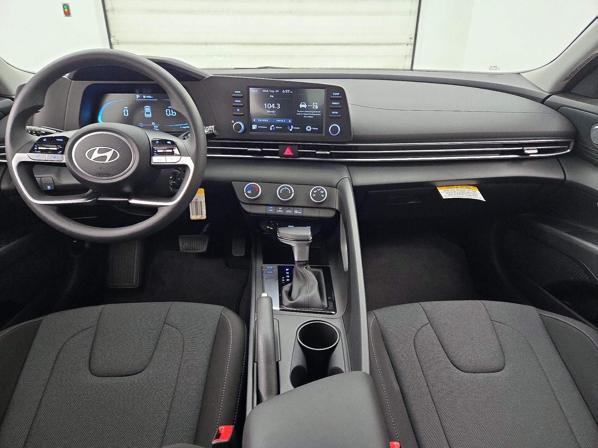 Thumbnail: 2025 Hyundai Elantra - 9