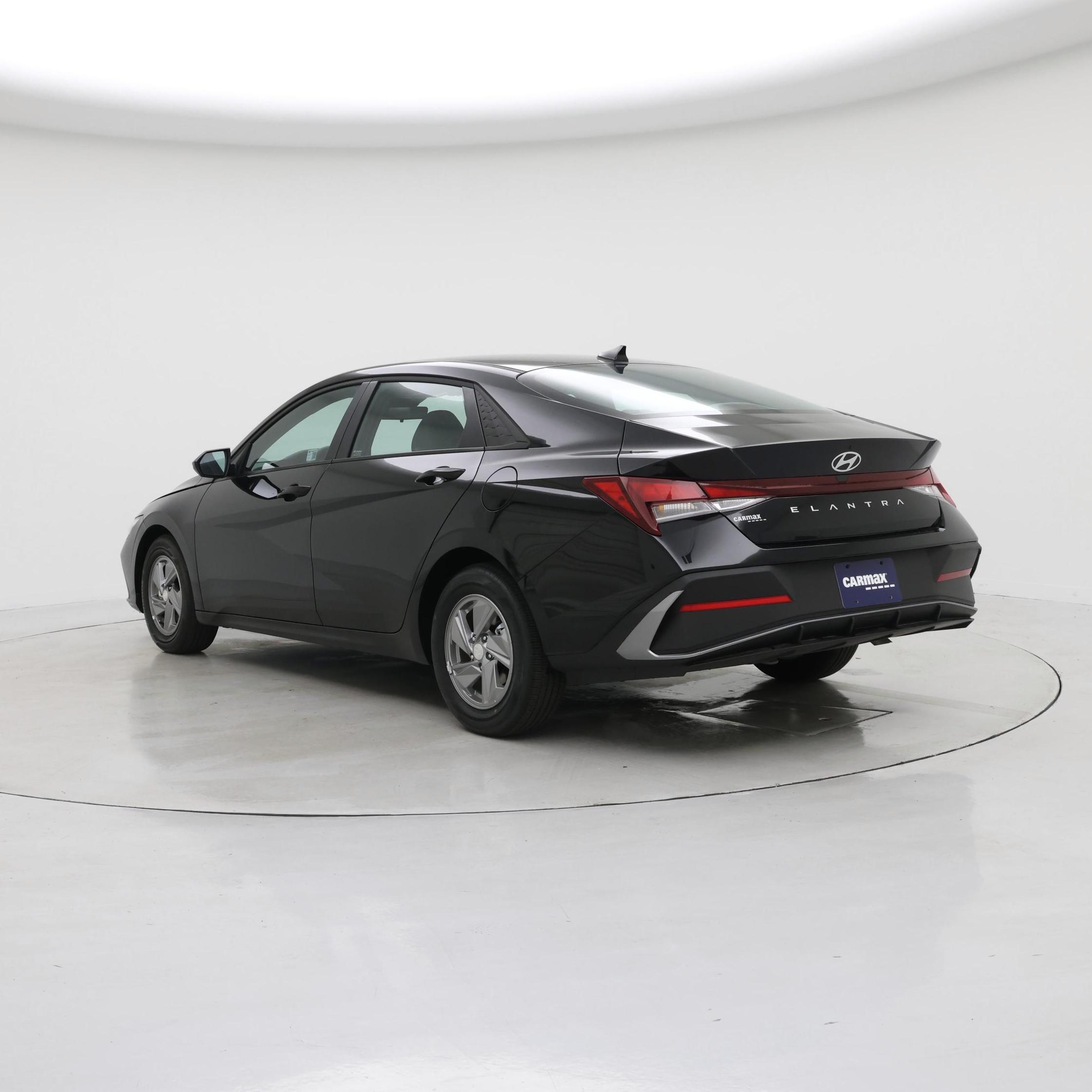 Thumbnail: 2025 Hyundai Elantra - 2