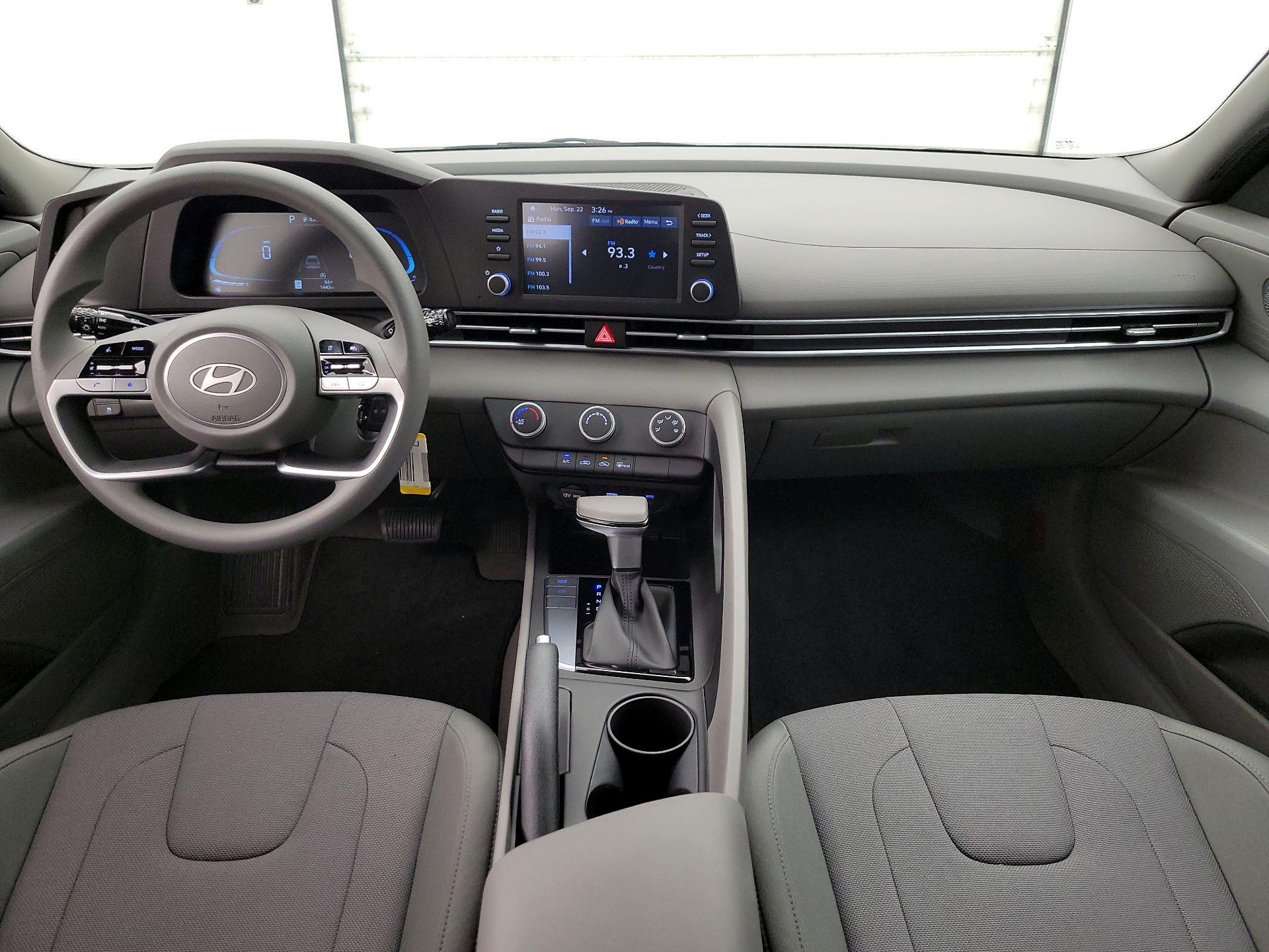 Thumbnail: 2025 Hyundai Elantra - 9