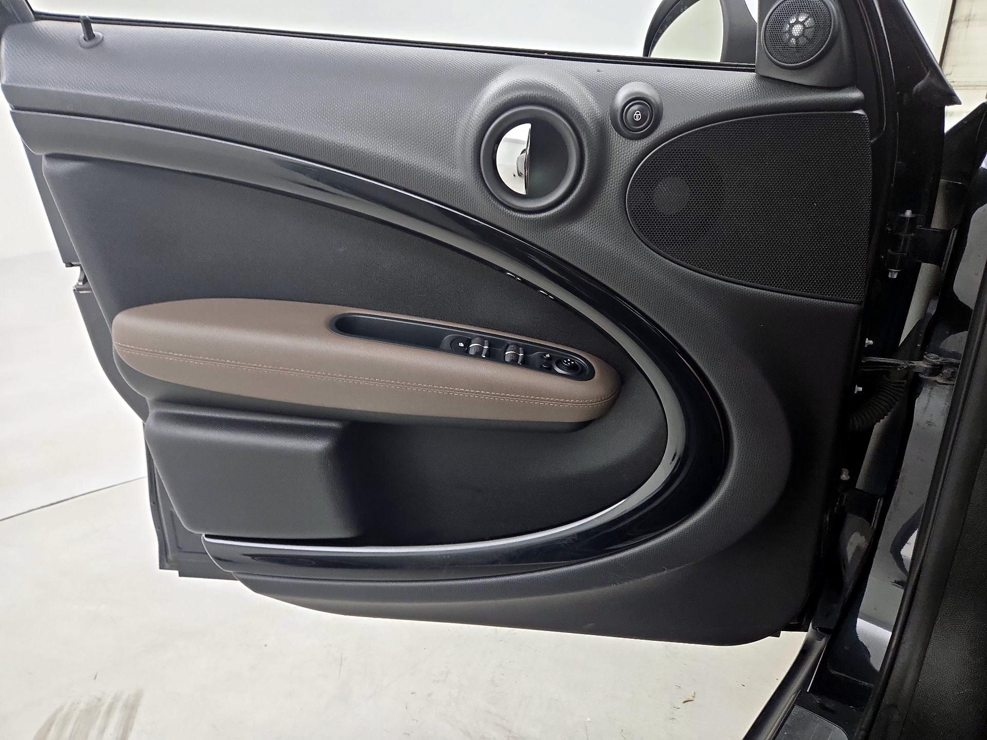Thumbnail: 2016 MINI Cooper Countryman - 12
