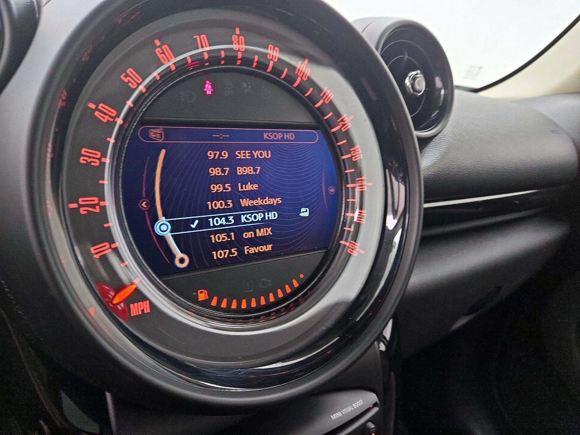 Thumbnail: 2016 MINI Cooper Countryman - 14
