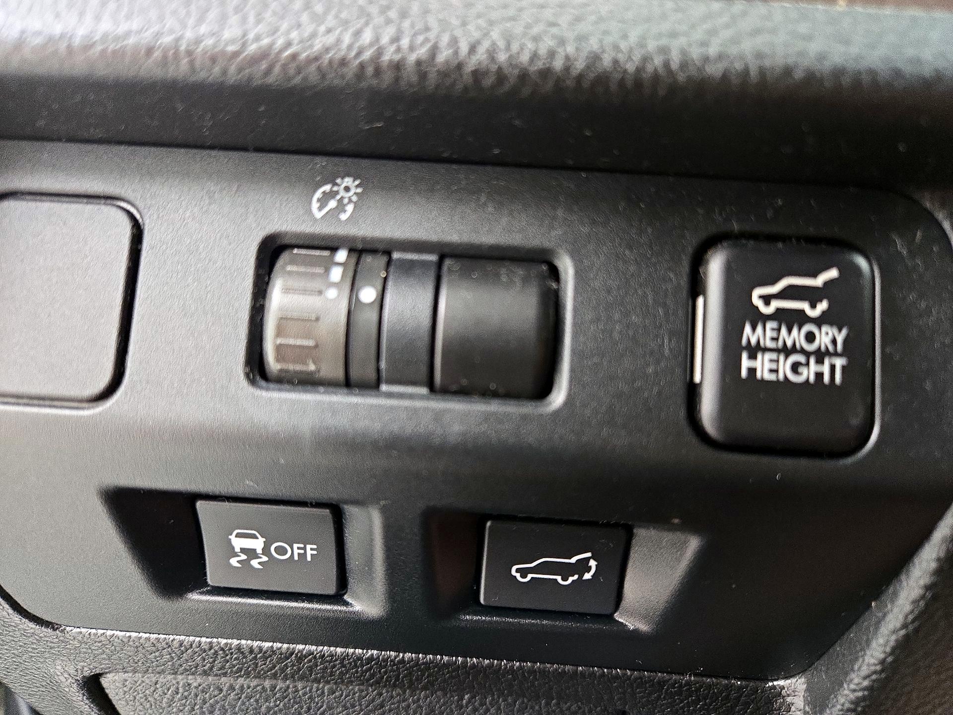 Thumbnail: 2014 Subaru Forester - 13